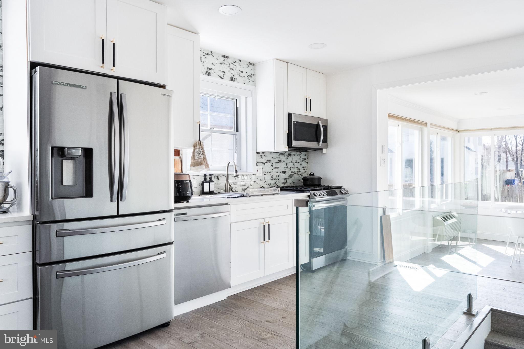 Real estate listing preview #17