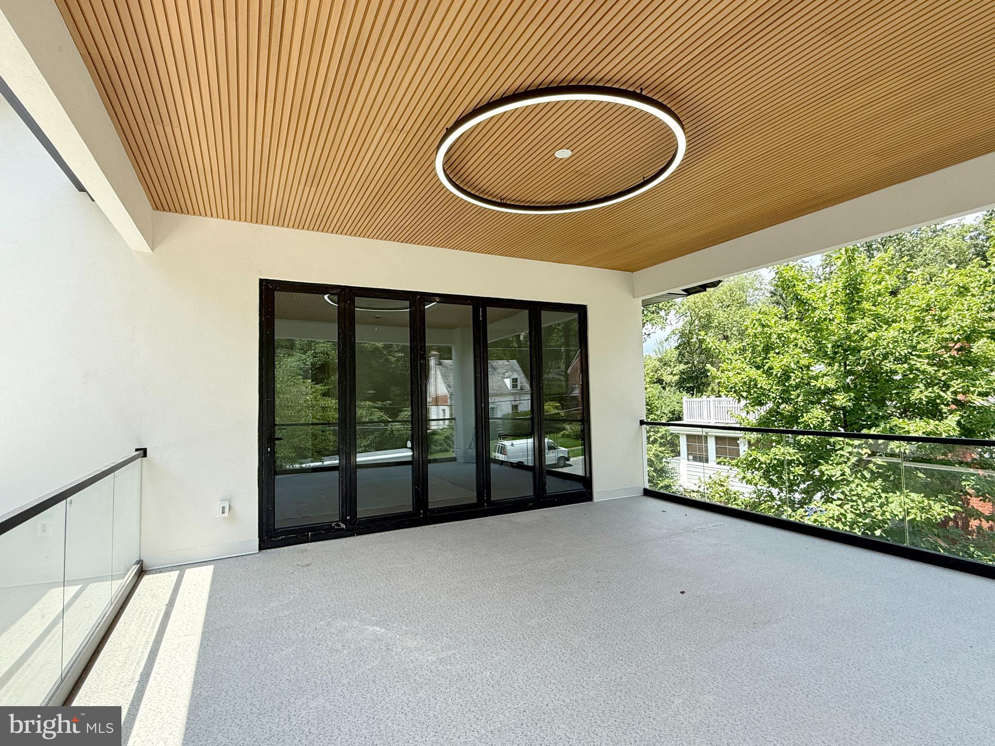 Real estate listing preview #22