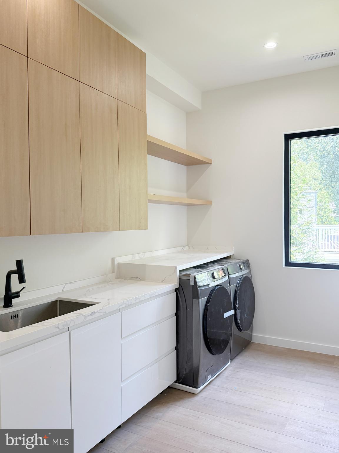 Real estate listing preview #34