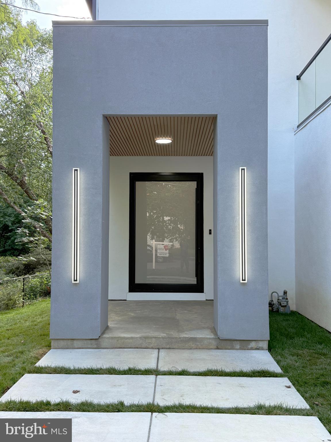 Real estate listing preview #3