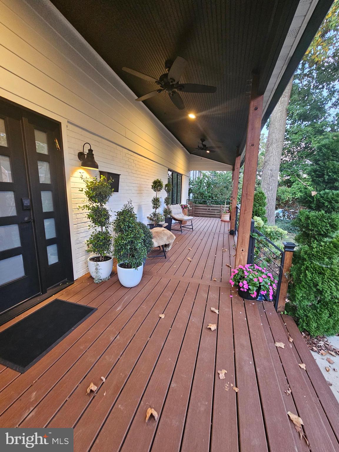 Real estate listing preview #16