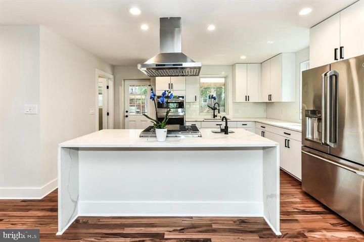 Real estate listing preview #8