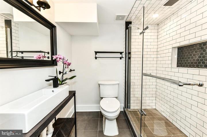 Real estate listing preview #7