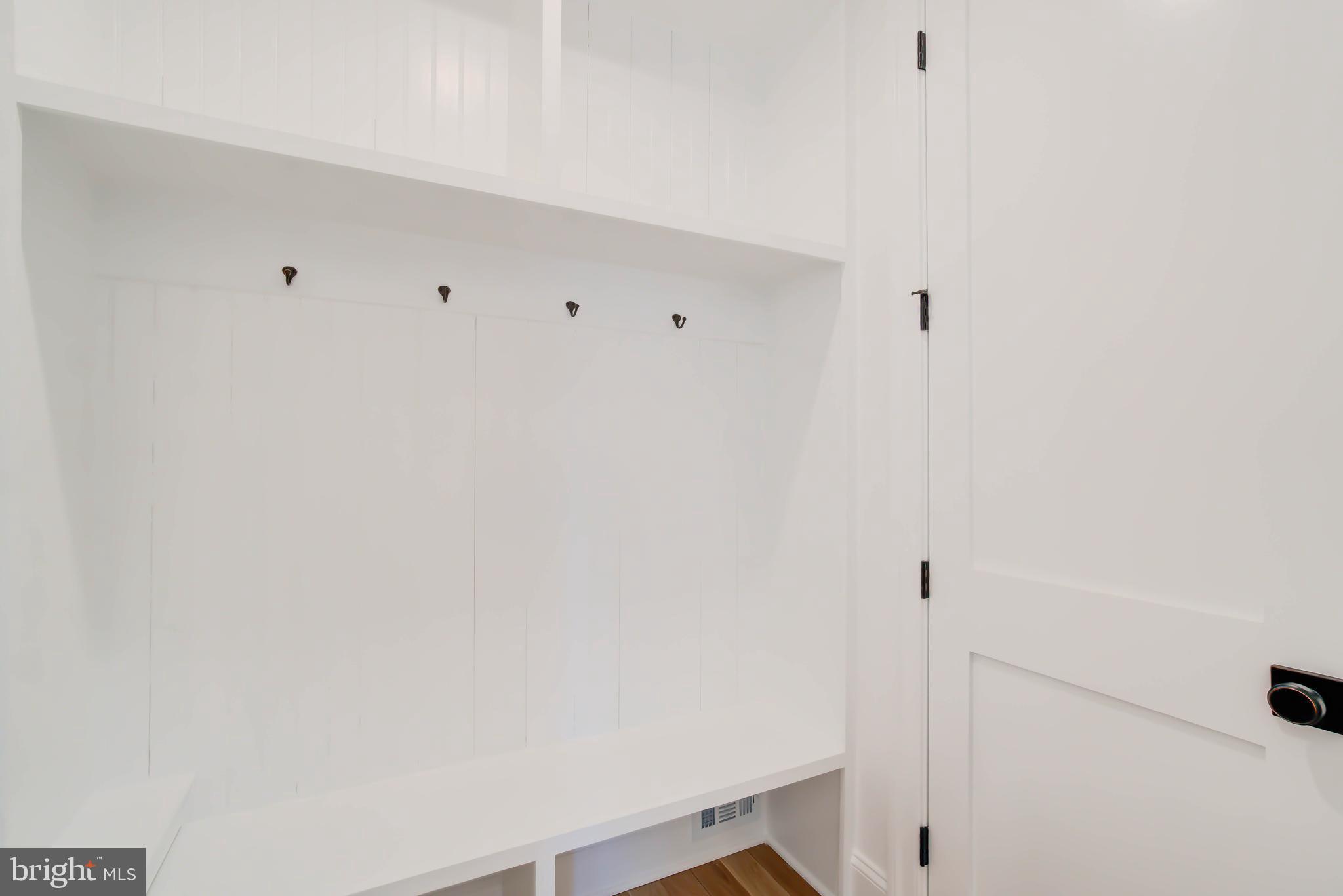 Real estate listing preview #76