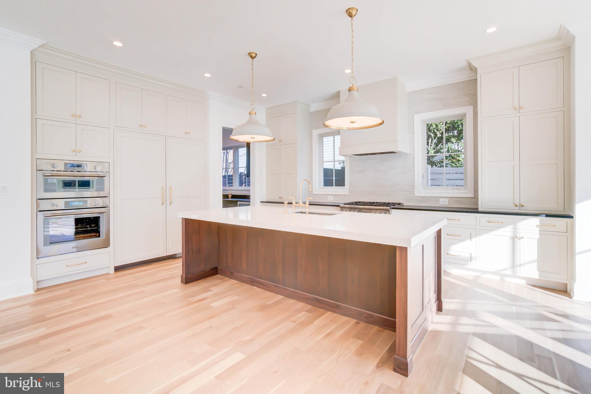 Real estate listing preview #25