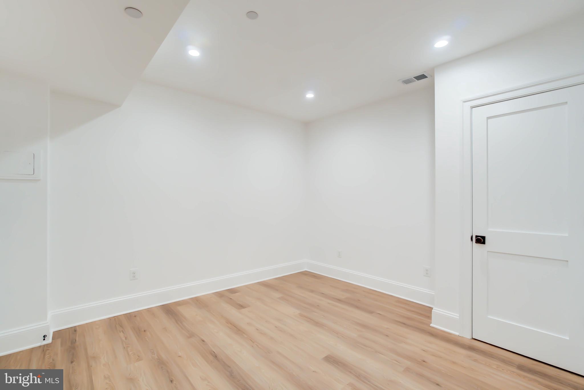 Real estate listing preview #73