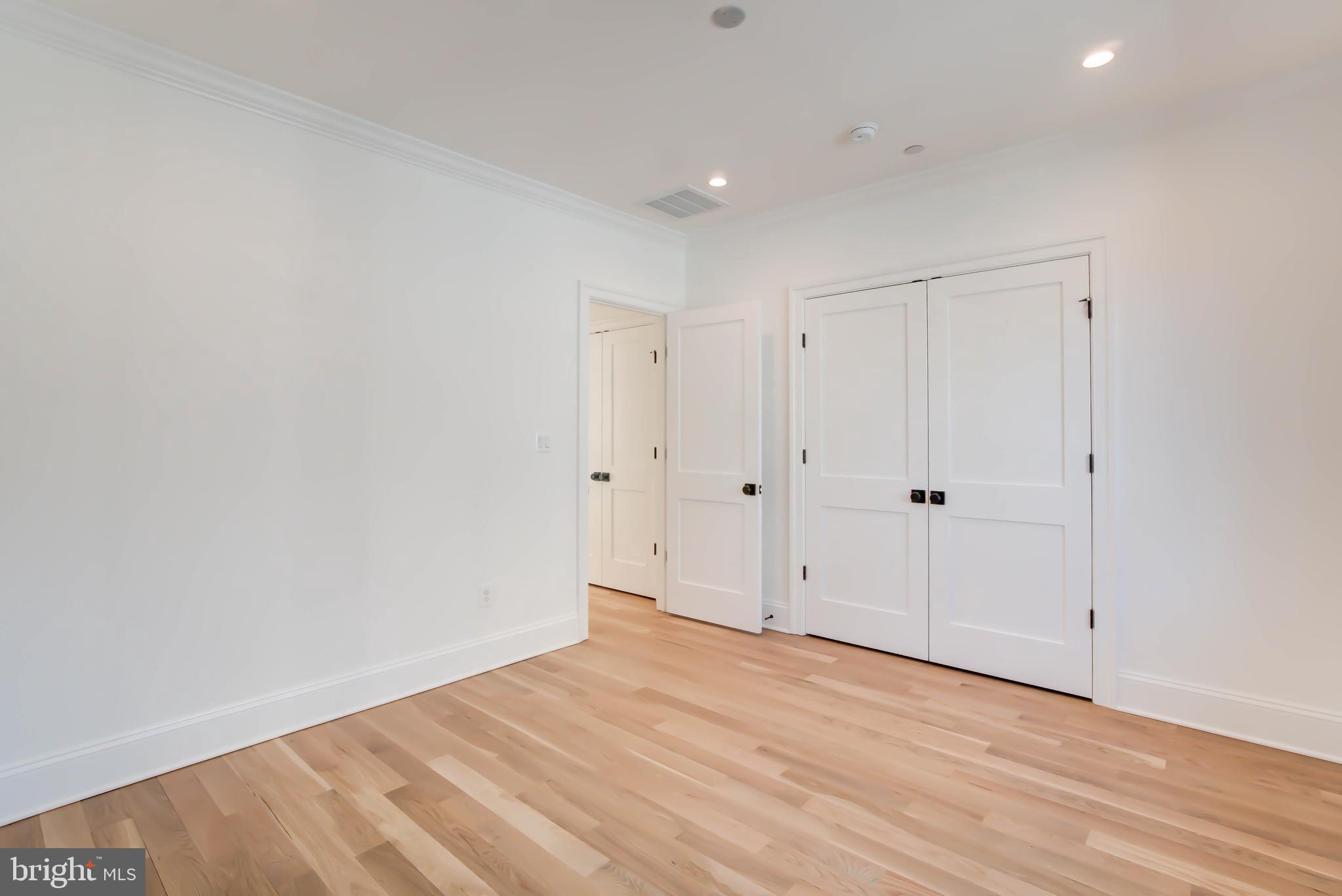 Real estate listing preview #49