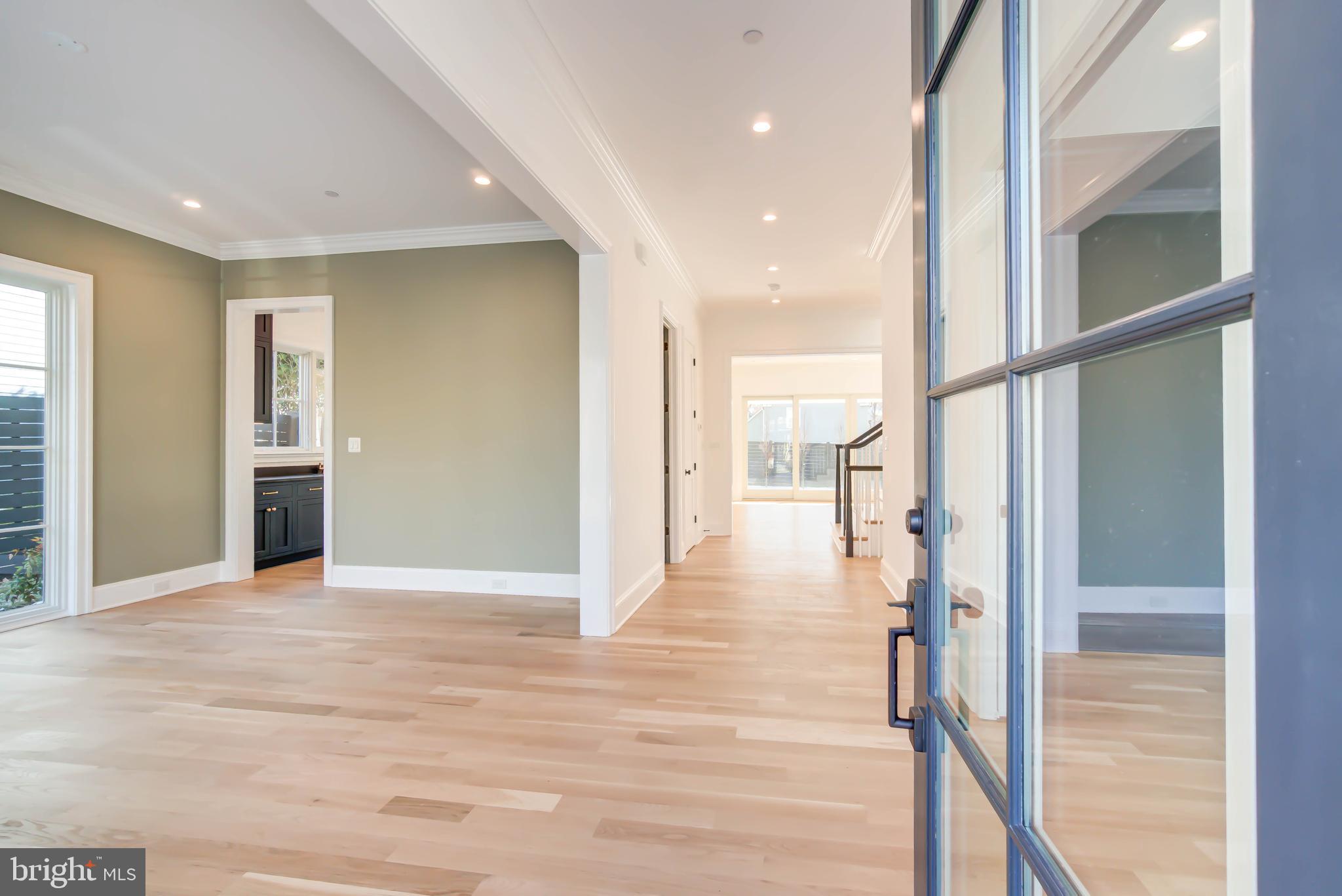 Real estate listing preview #5