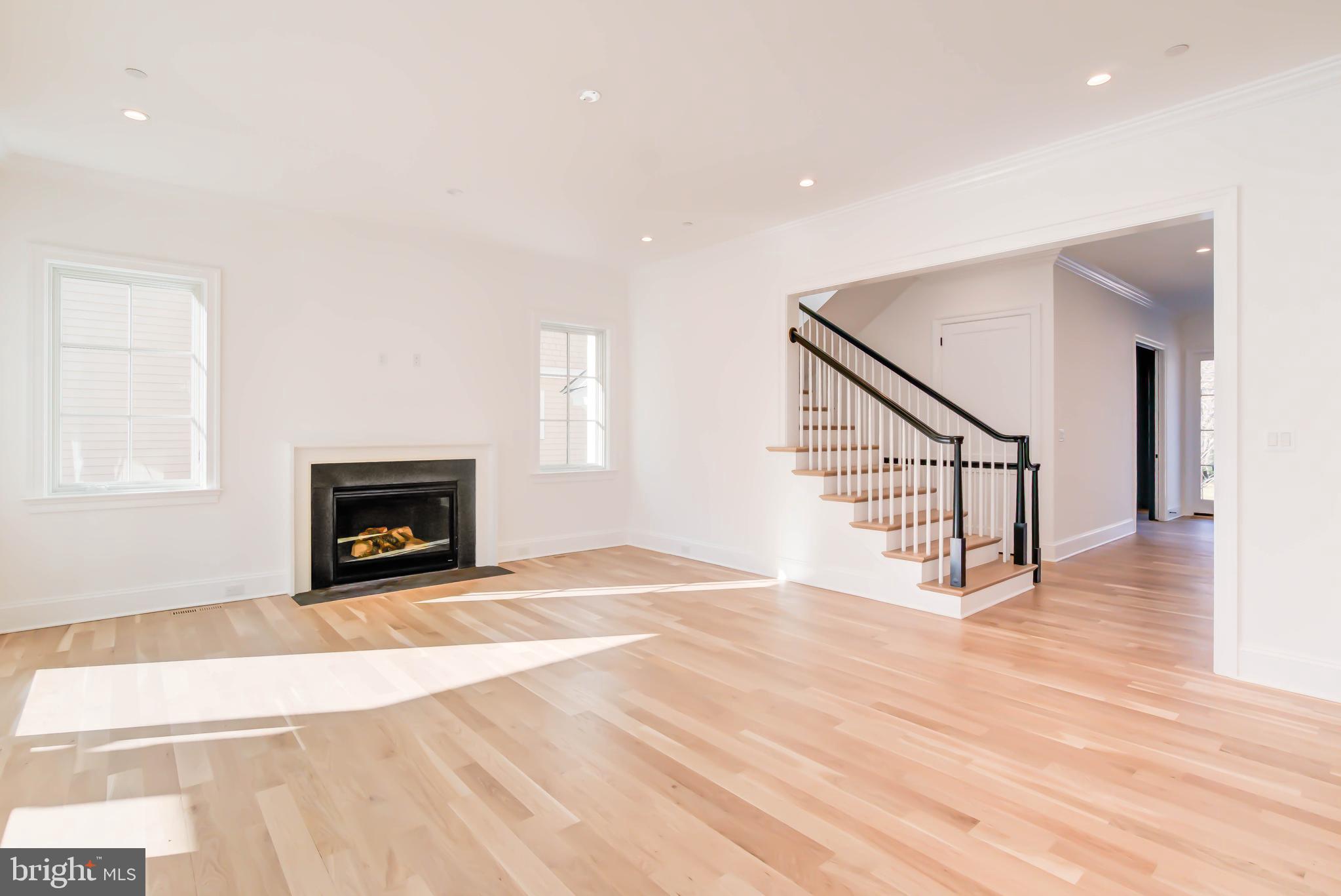 Real estate listing preview #34