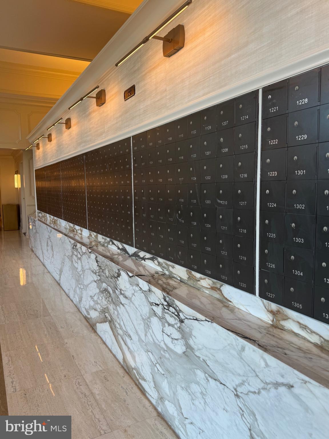 Real estate listing preview #11