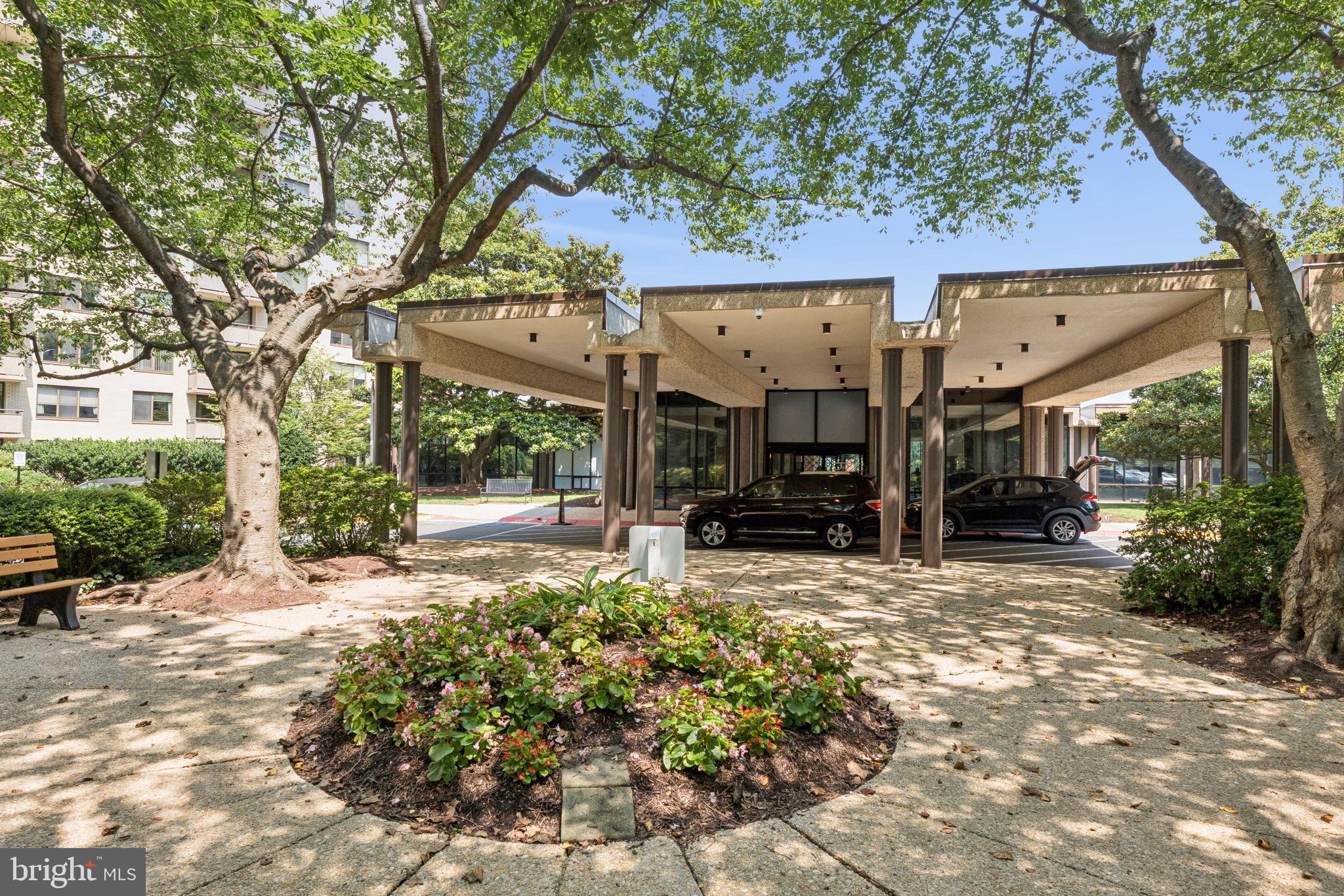 Real estate listing preview #6