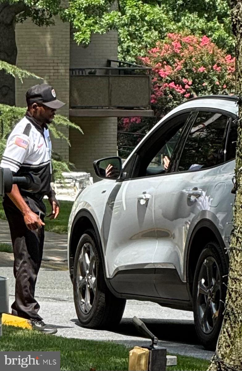 Real estate listing preview #3