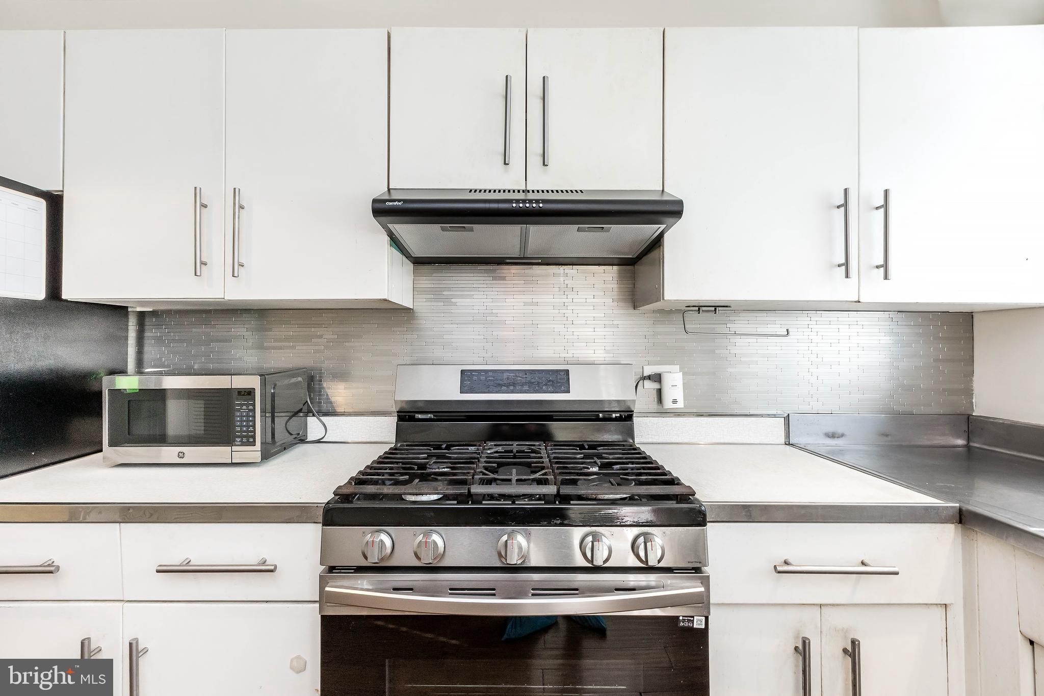 Real estate listing preview #7