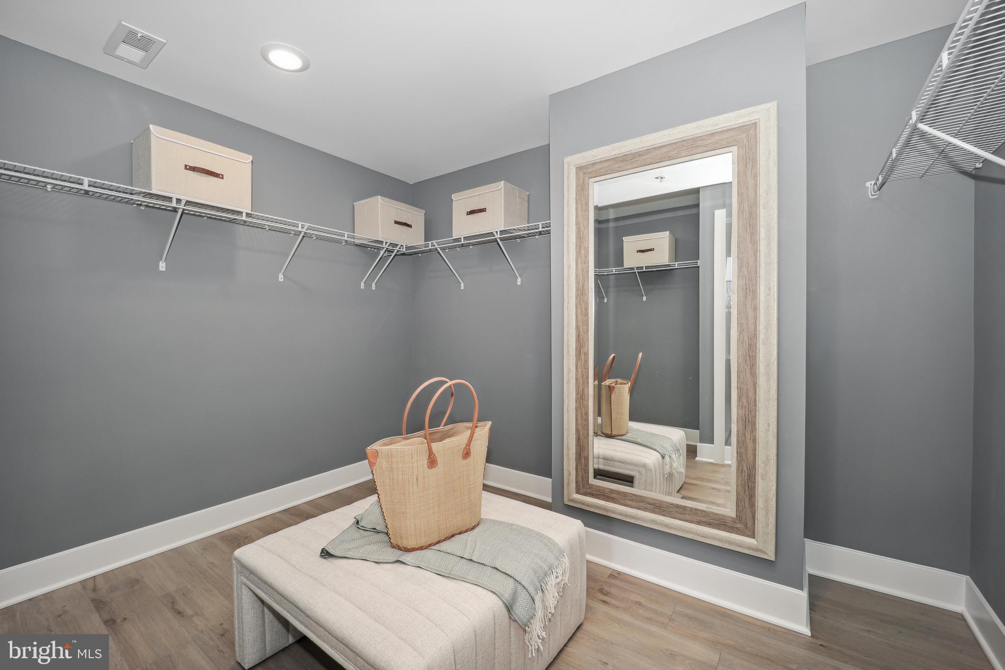 Real estate listing preview #32