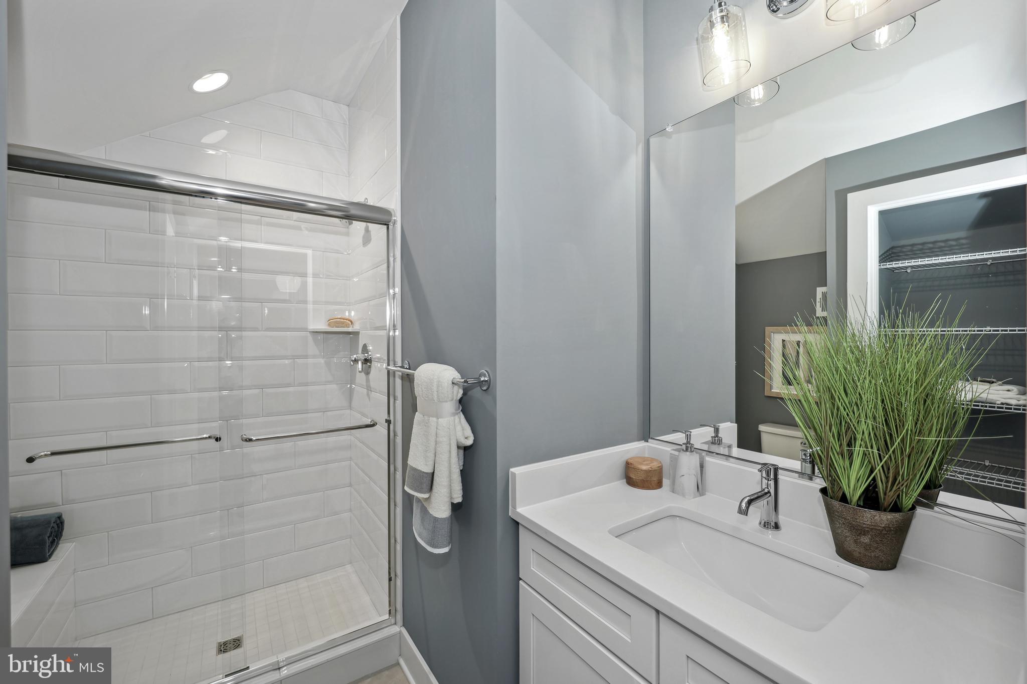 Real estate listing preview #35