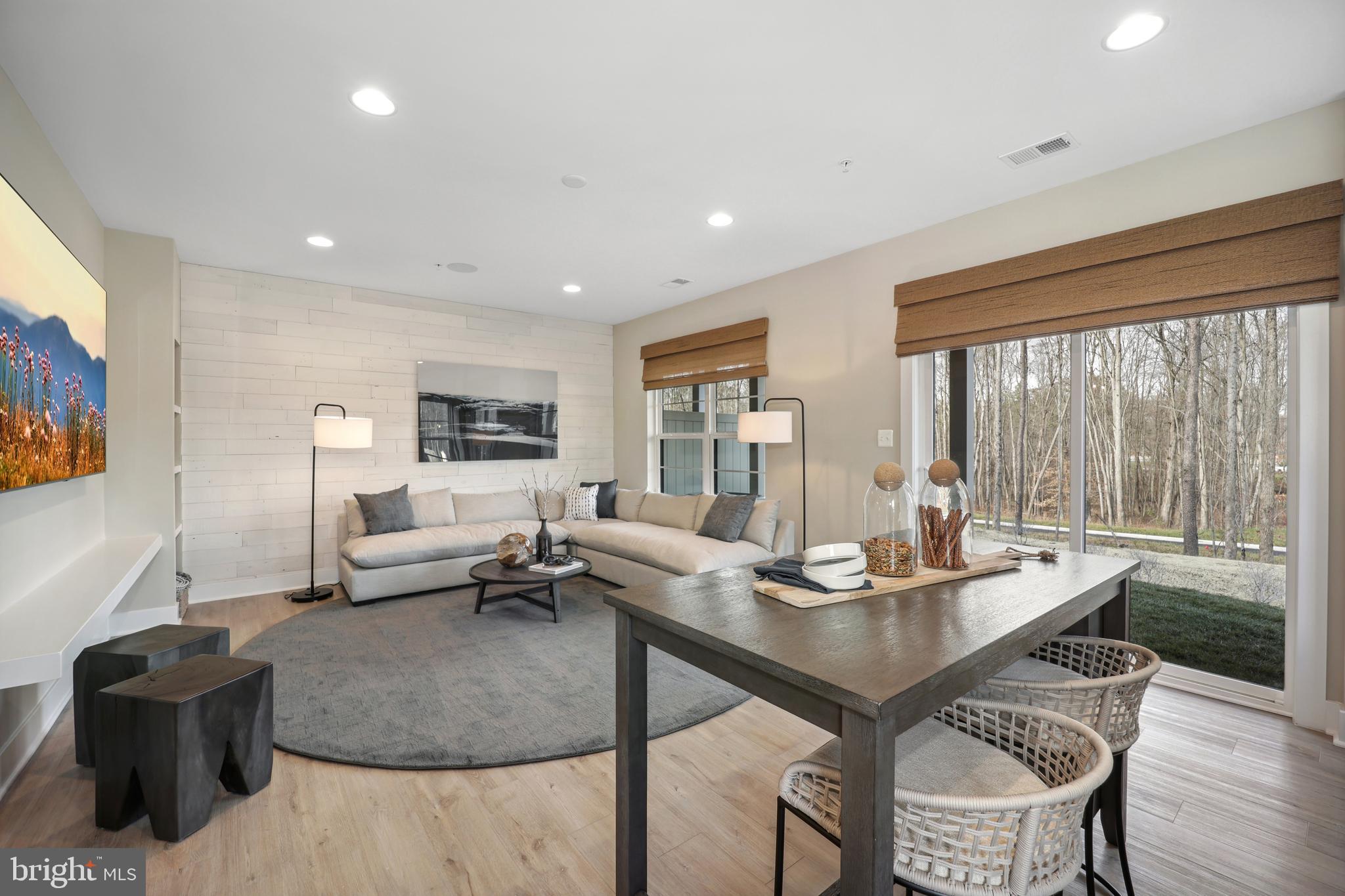 Real estate listing preview #3