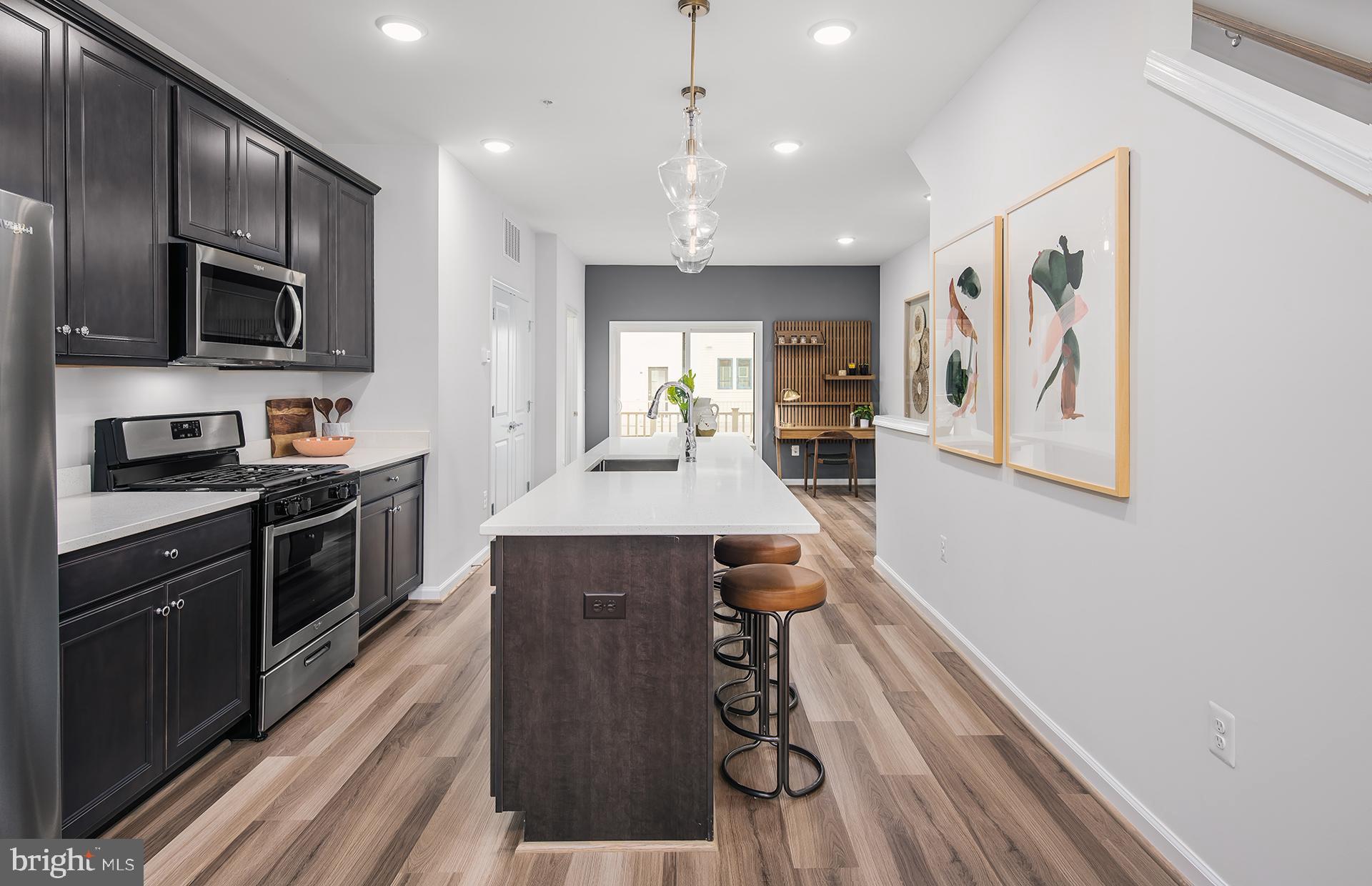 Real estate listing preview #4