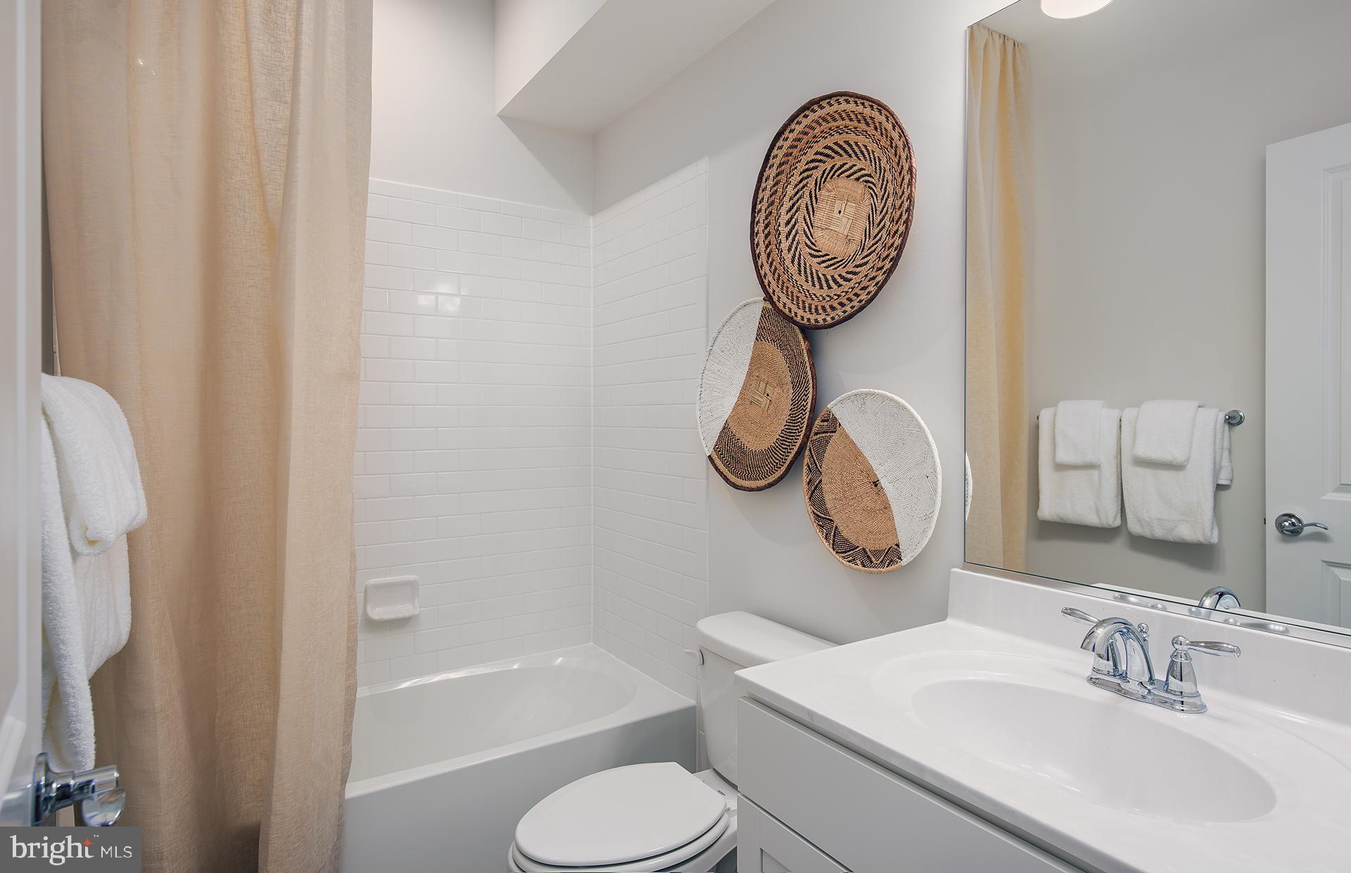 Real estate listing preview #11