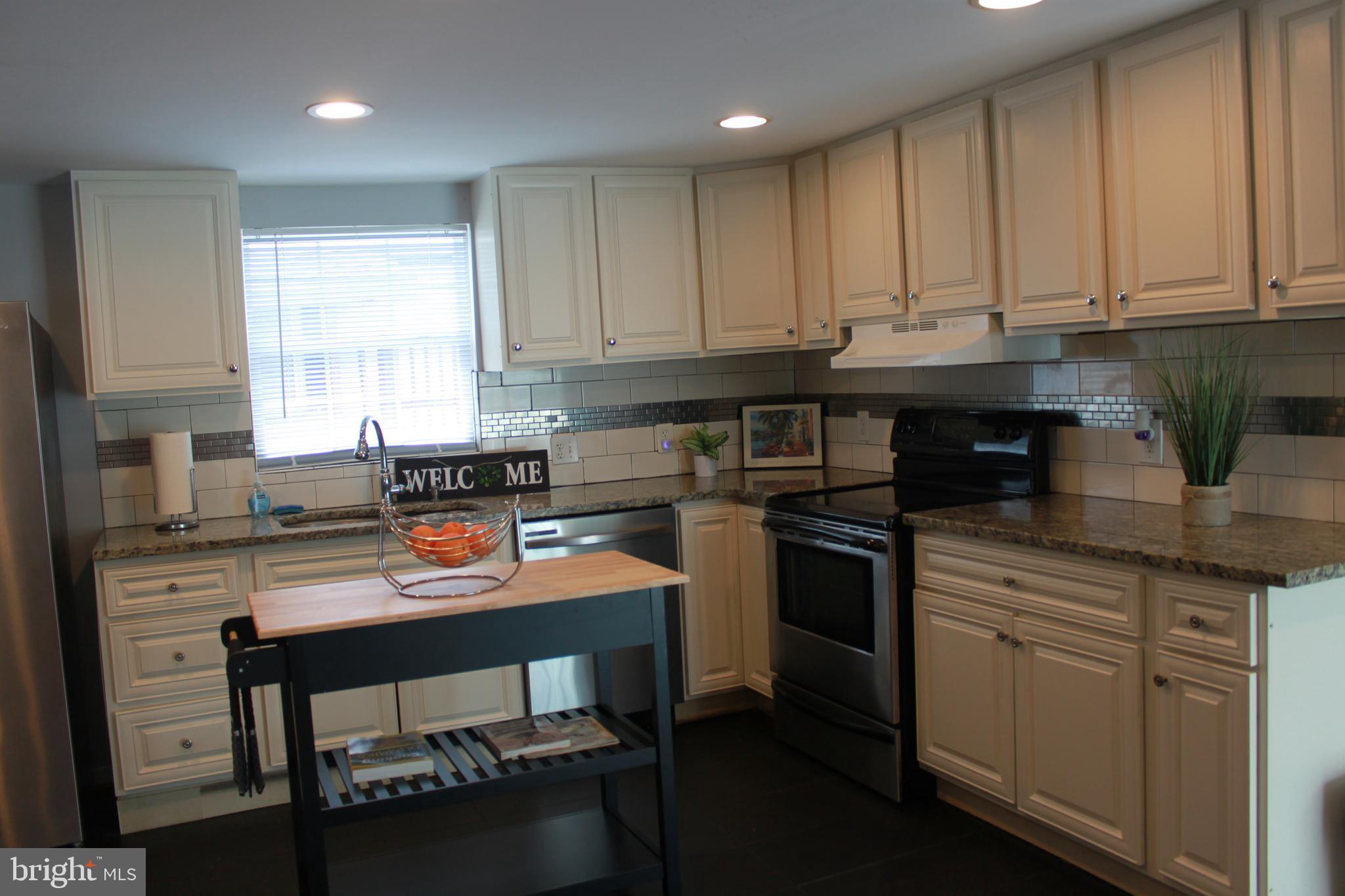 Real estate listing preview #22