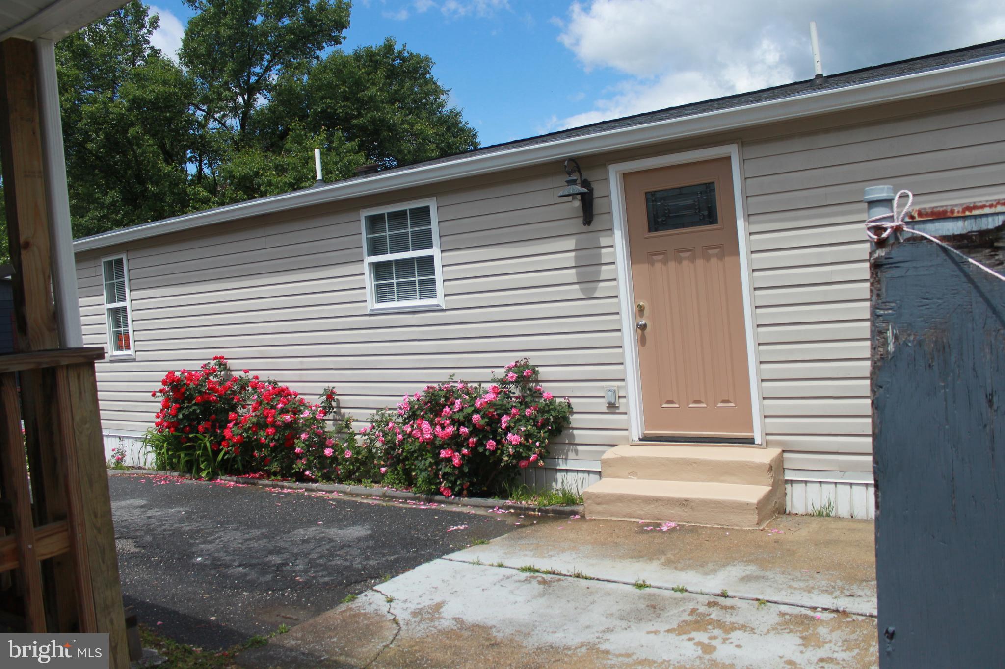 Real estate listing preview #2