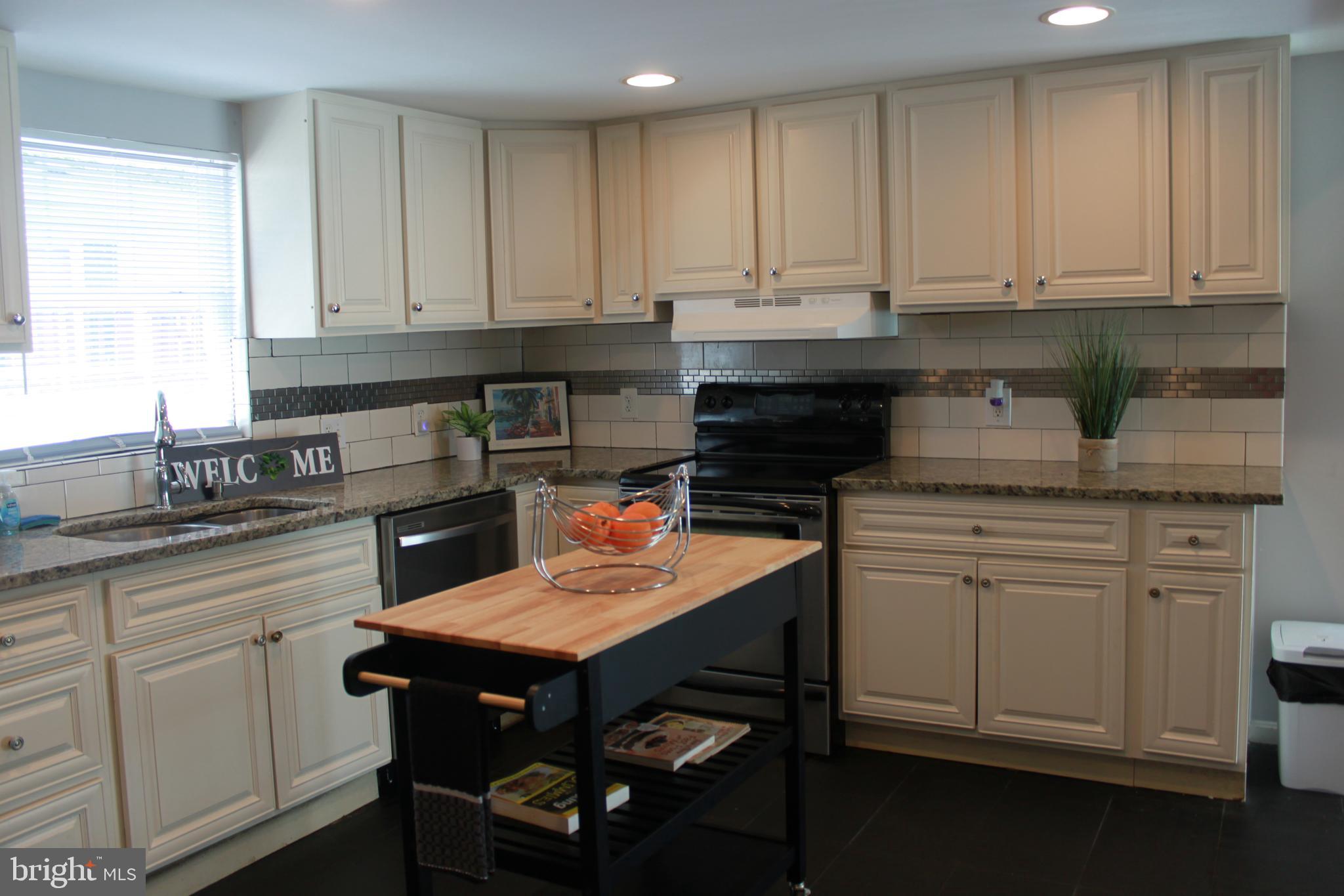 Real estate listing preview #19