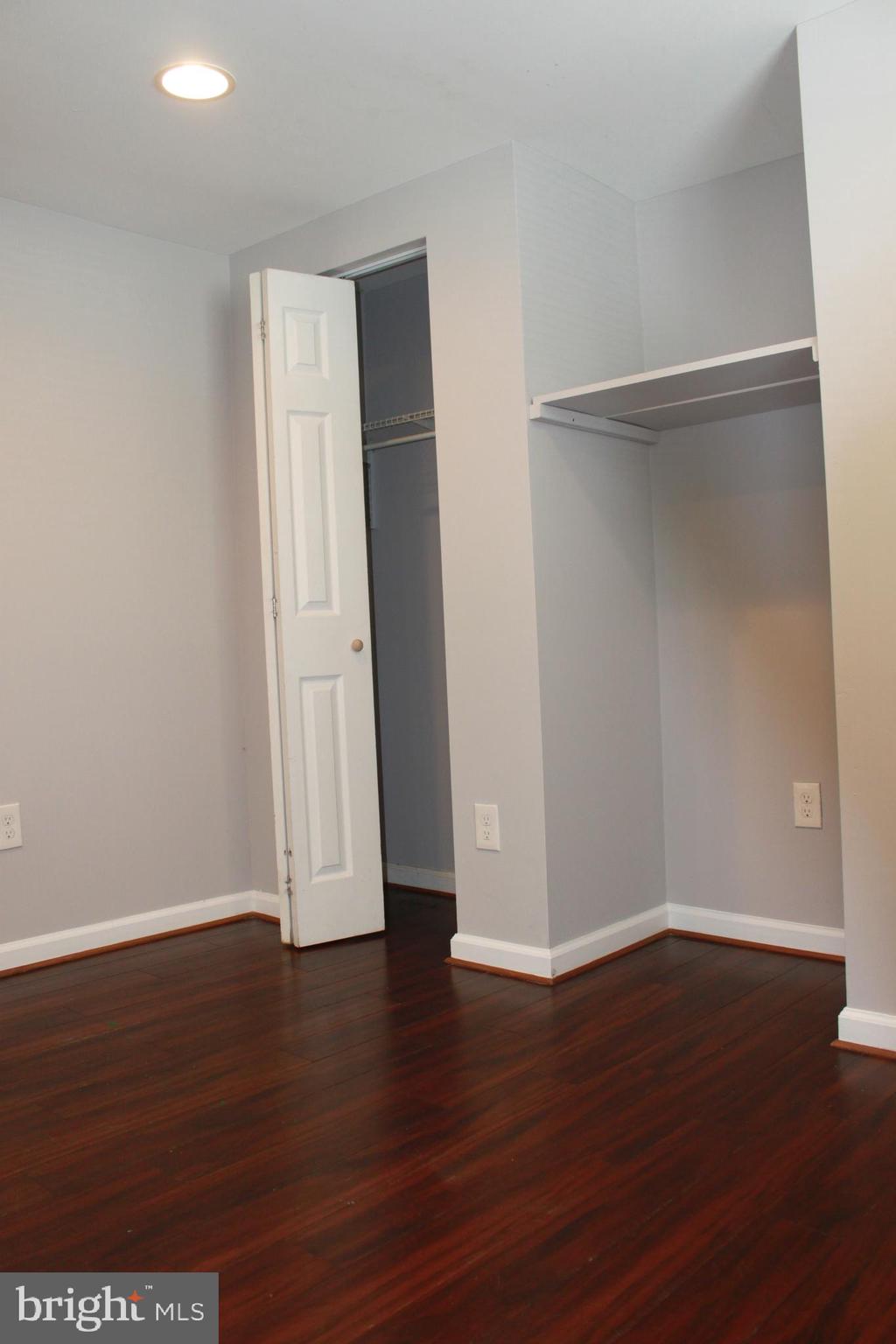 Real estate listing preview #34