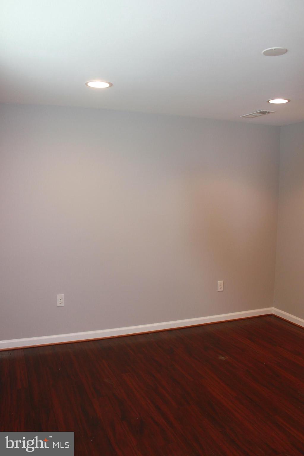 Real estate listing preview #42