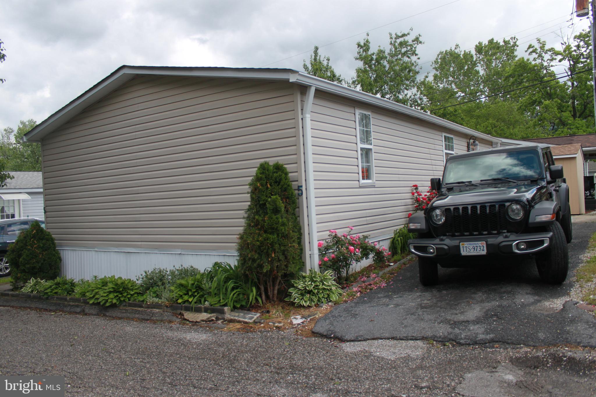 Real estate listing preview #11