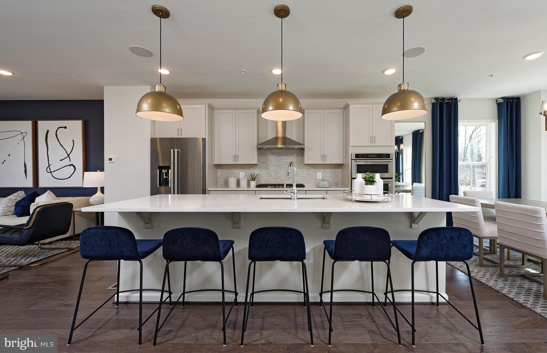 Real estate listing preview #6