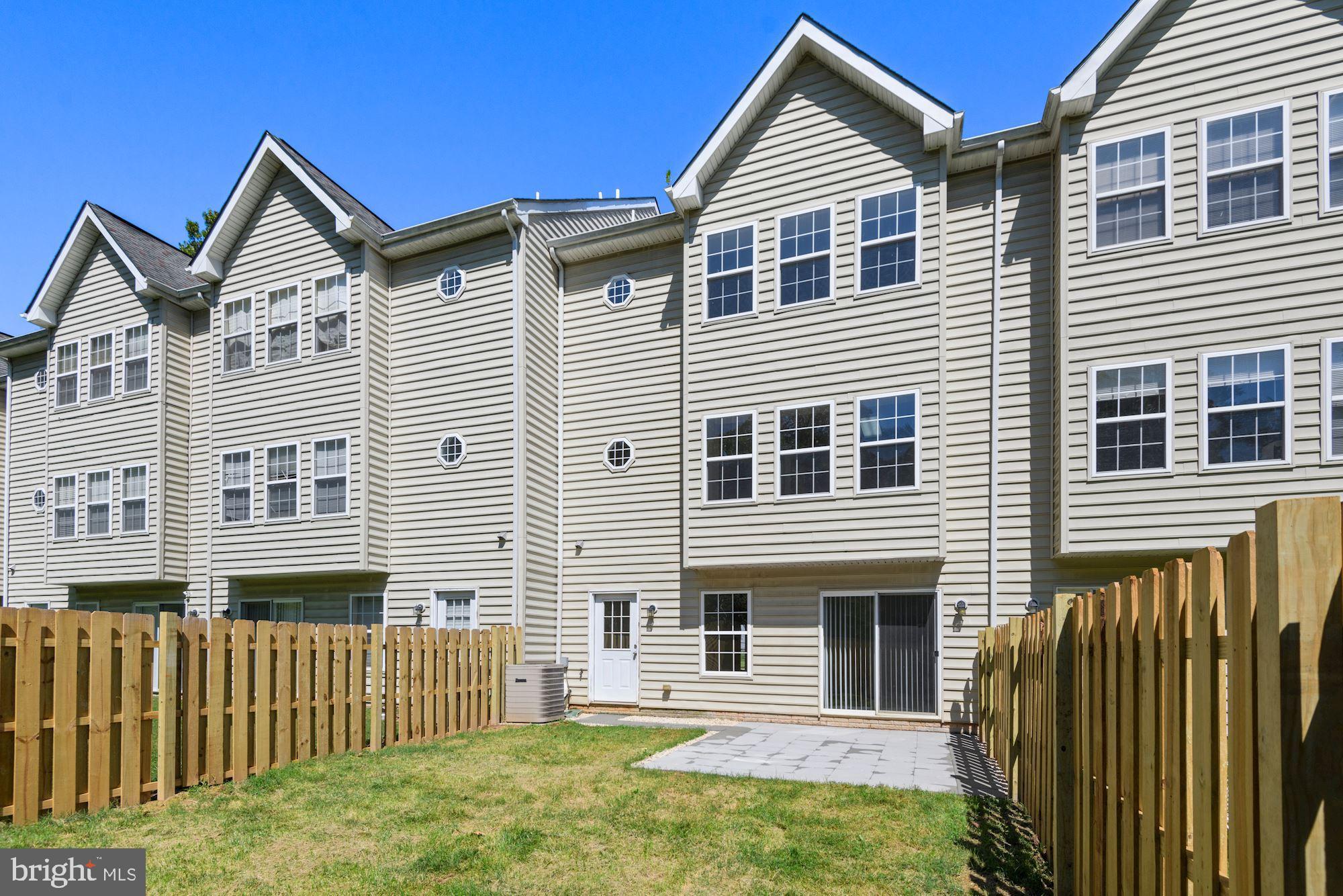 Real estate listing preview #32