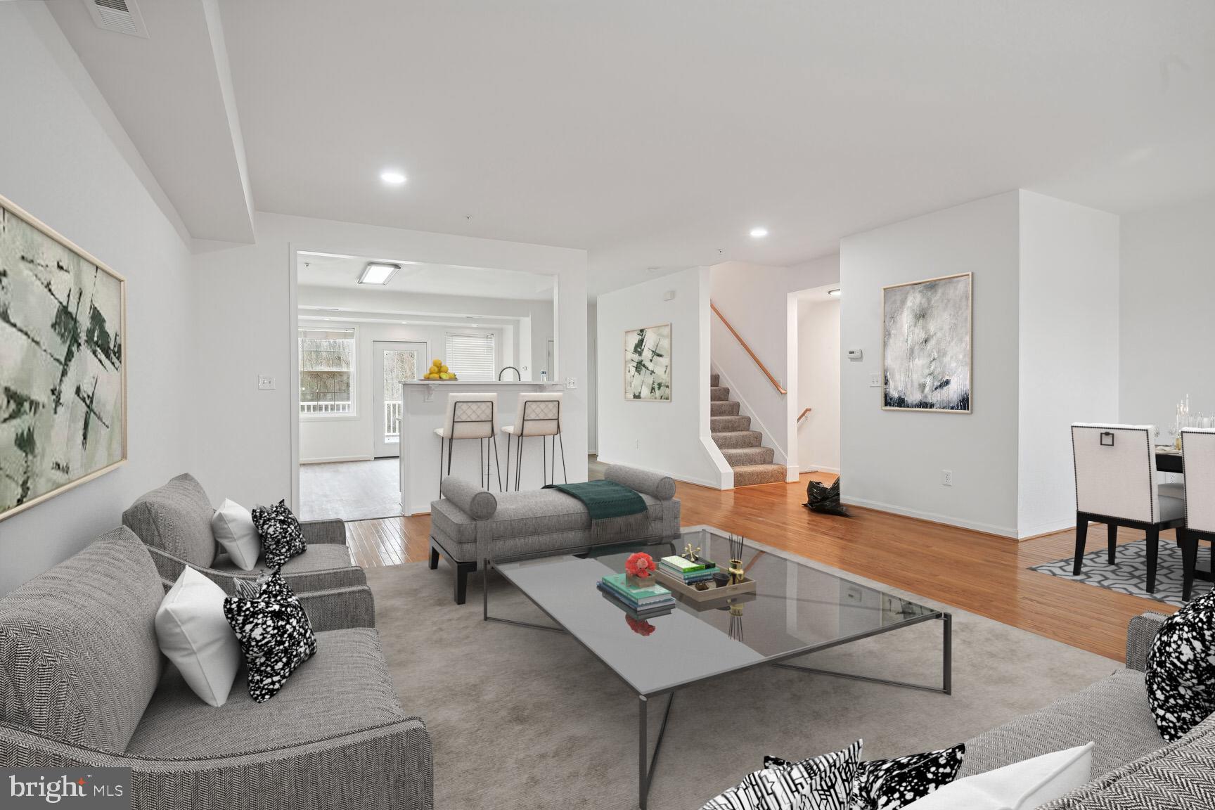 Real estate listing preview #5