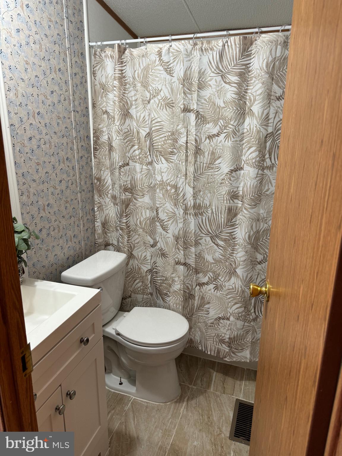 Real estate listing preview #5