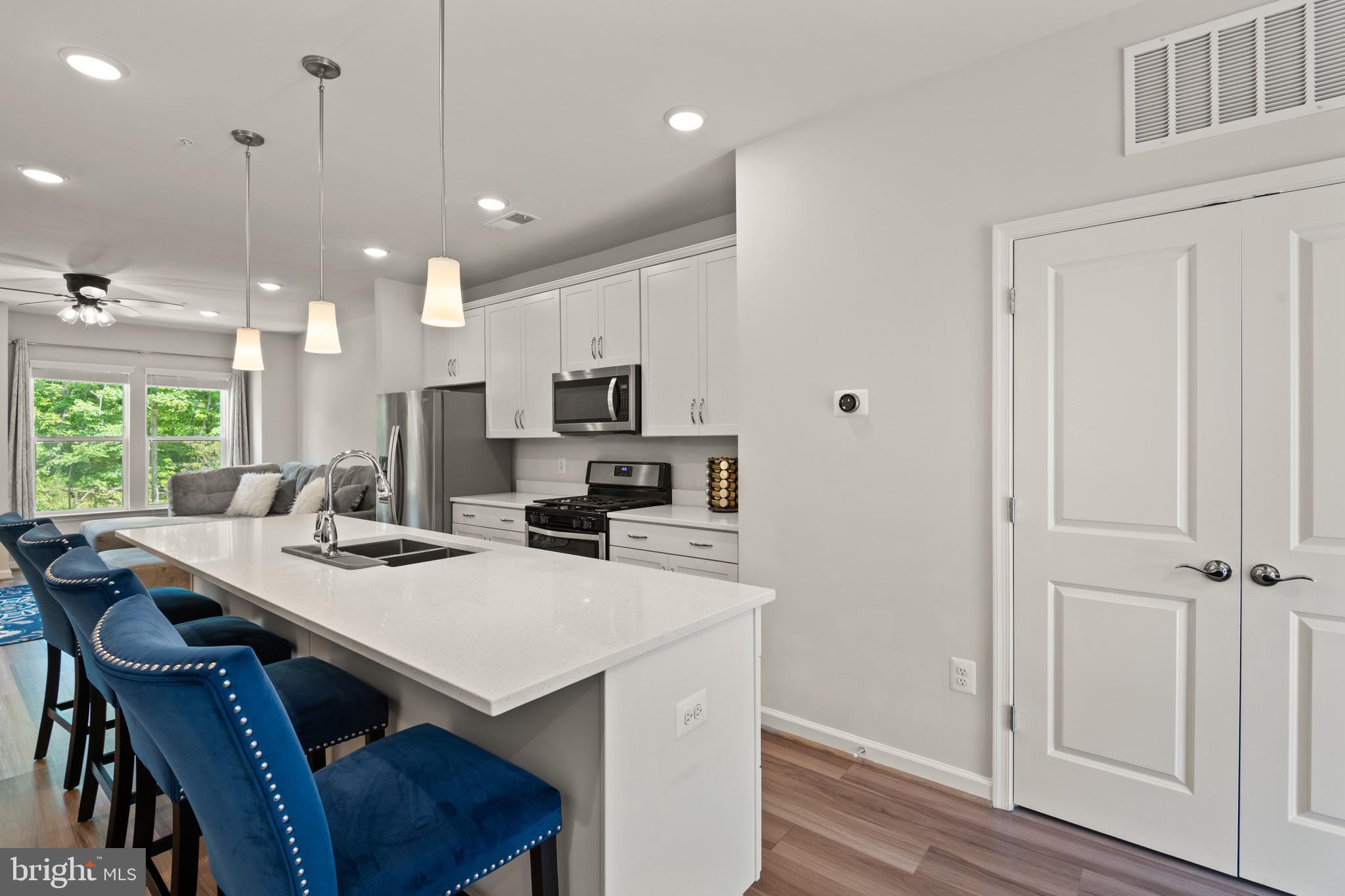 Real estate listing preview #9