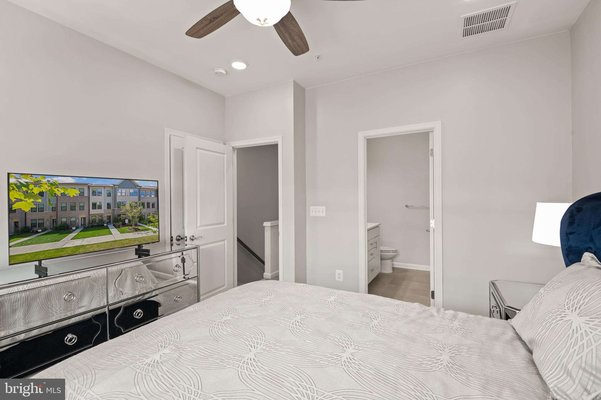 Real estate listing preview #29