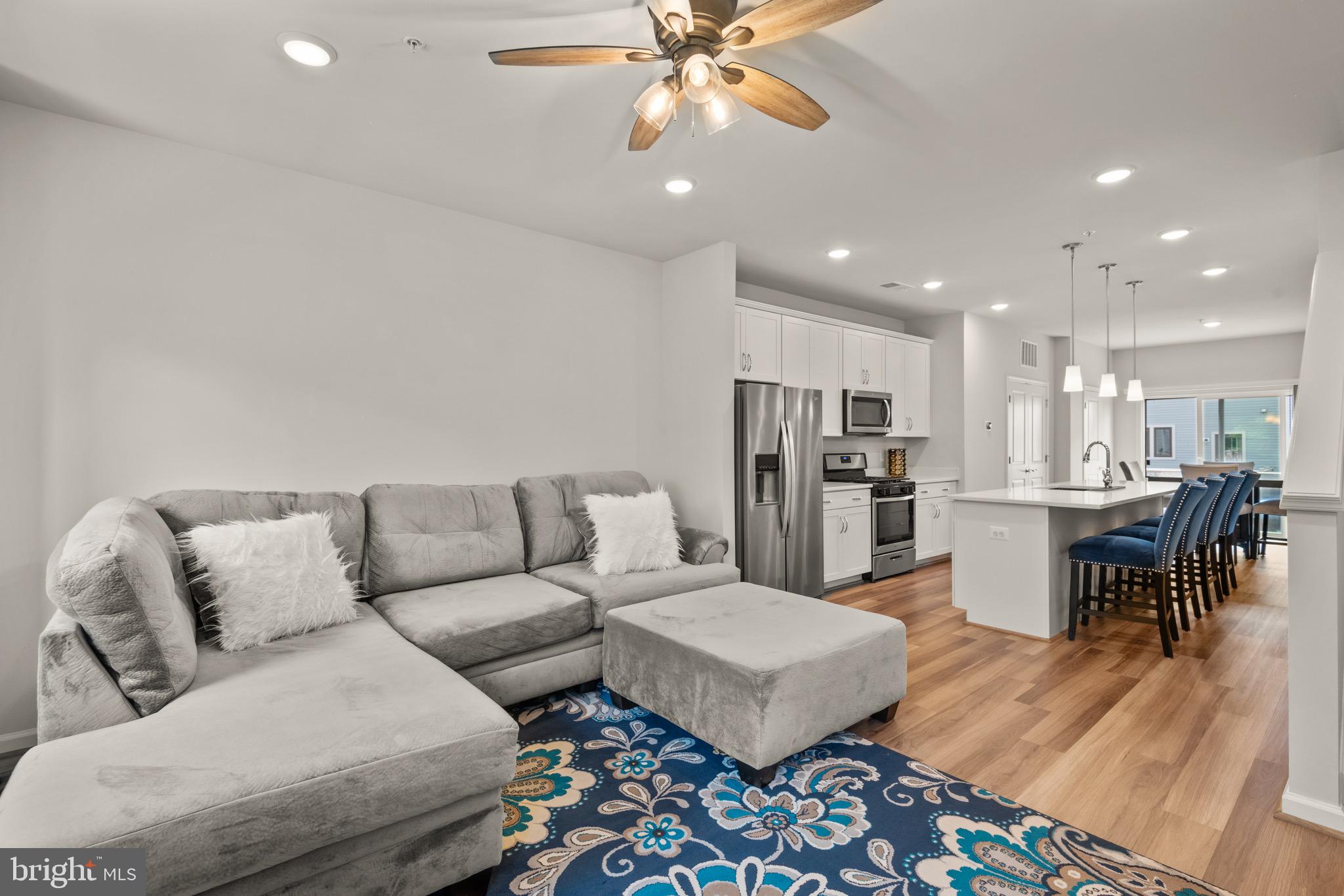 Real estate listing preview #18