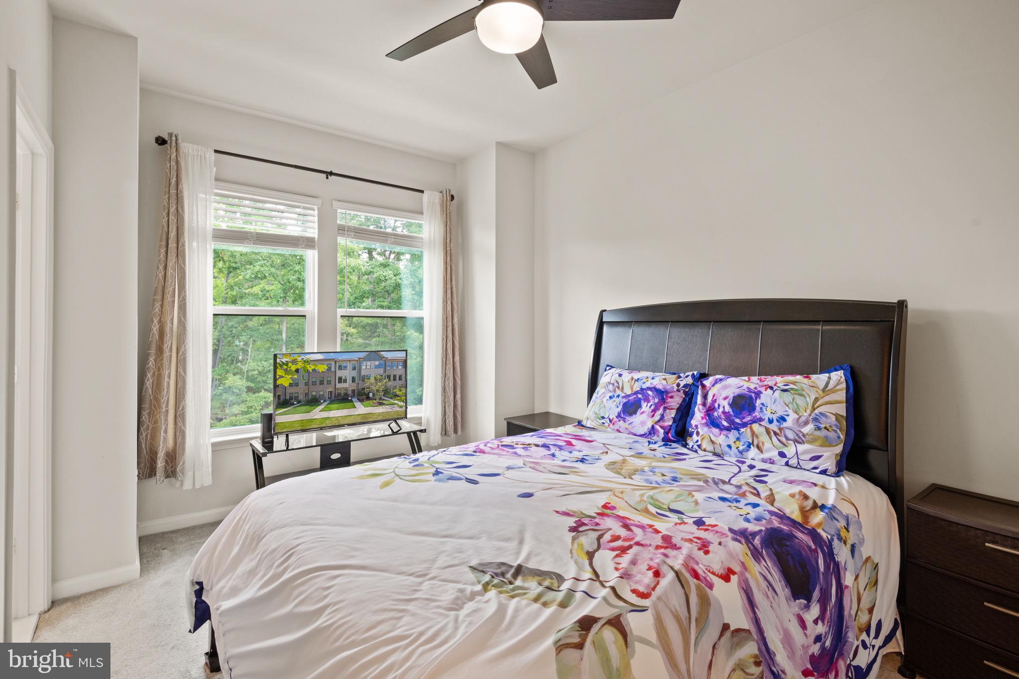 Real estate listing preview #24