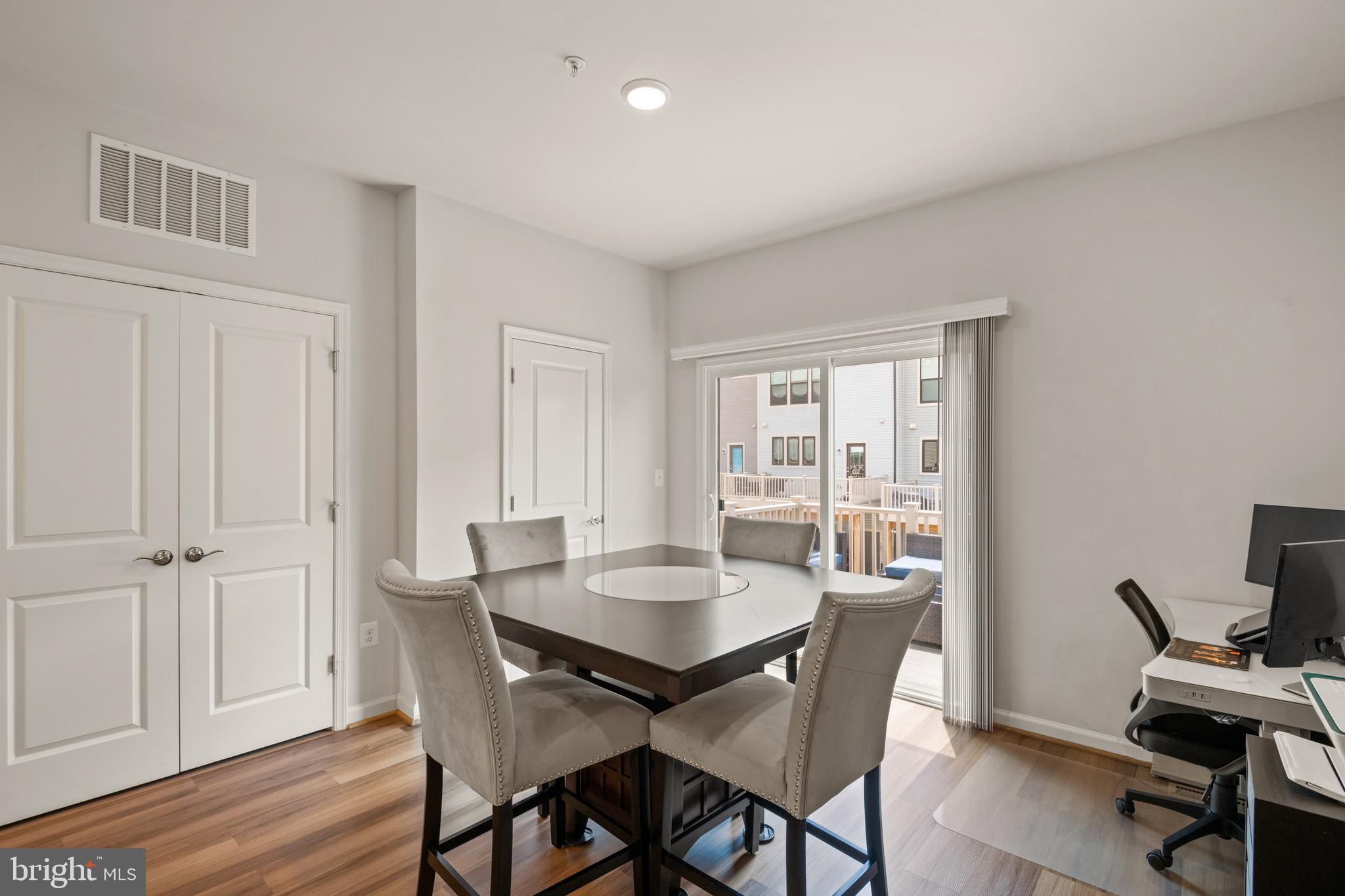 Real estate listing preview #11