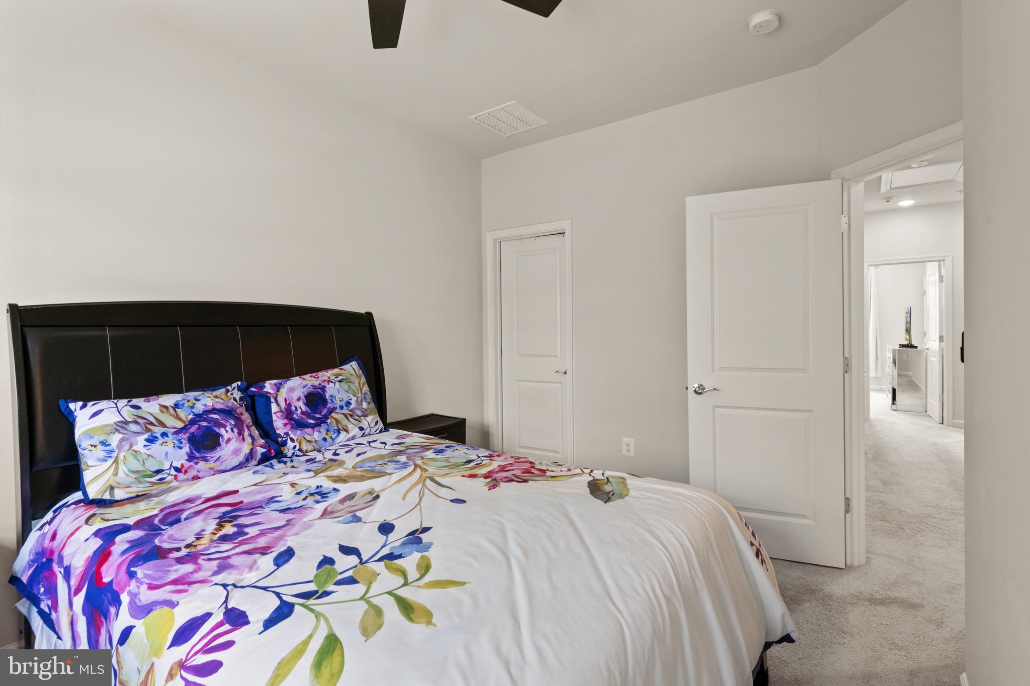 Real estate listing preview #25