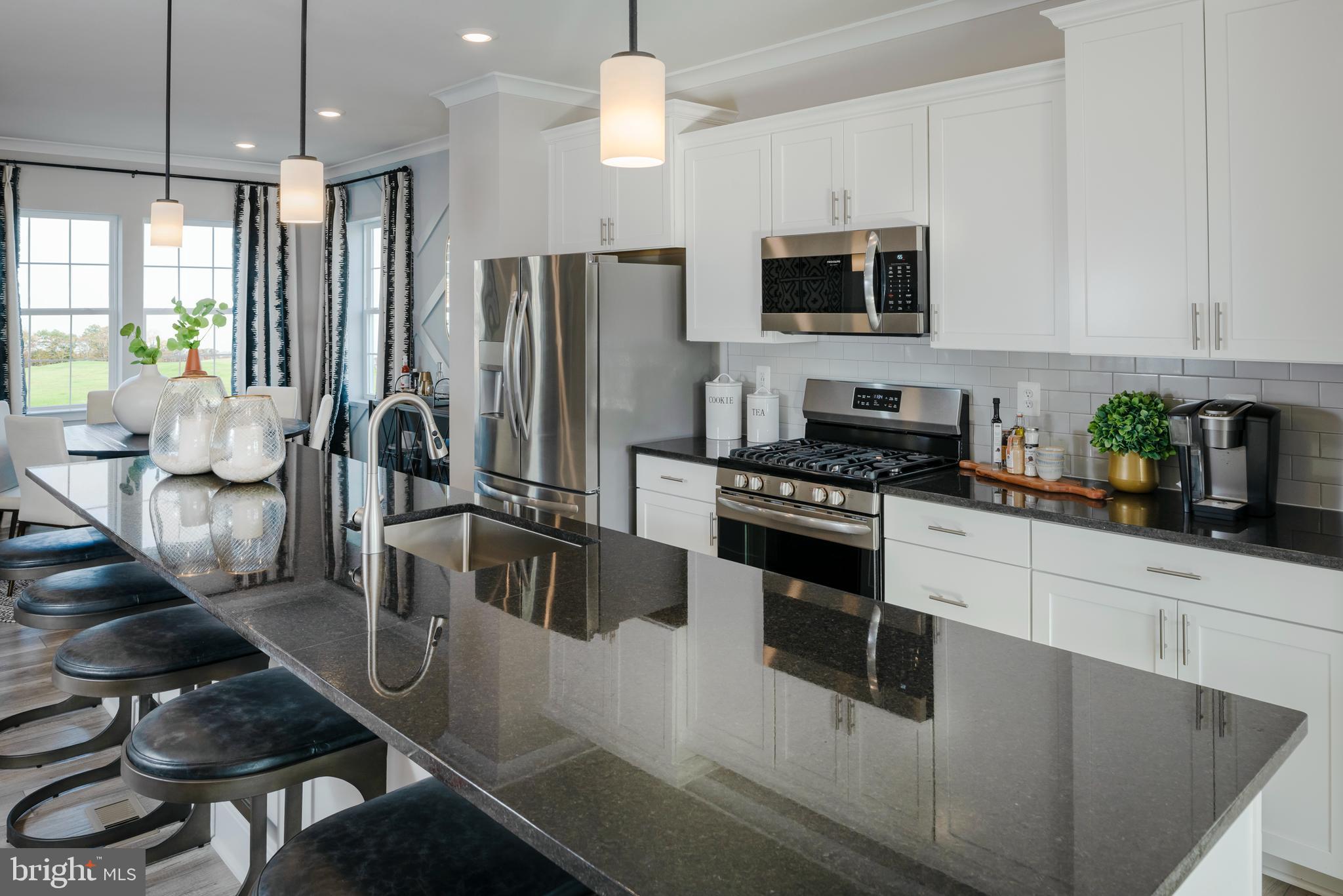 Real estate listing preview #2