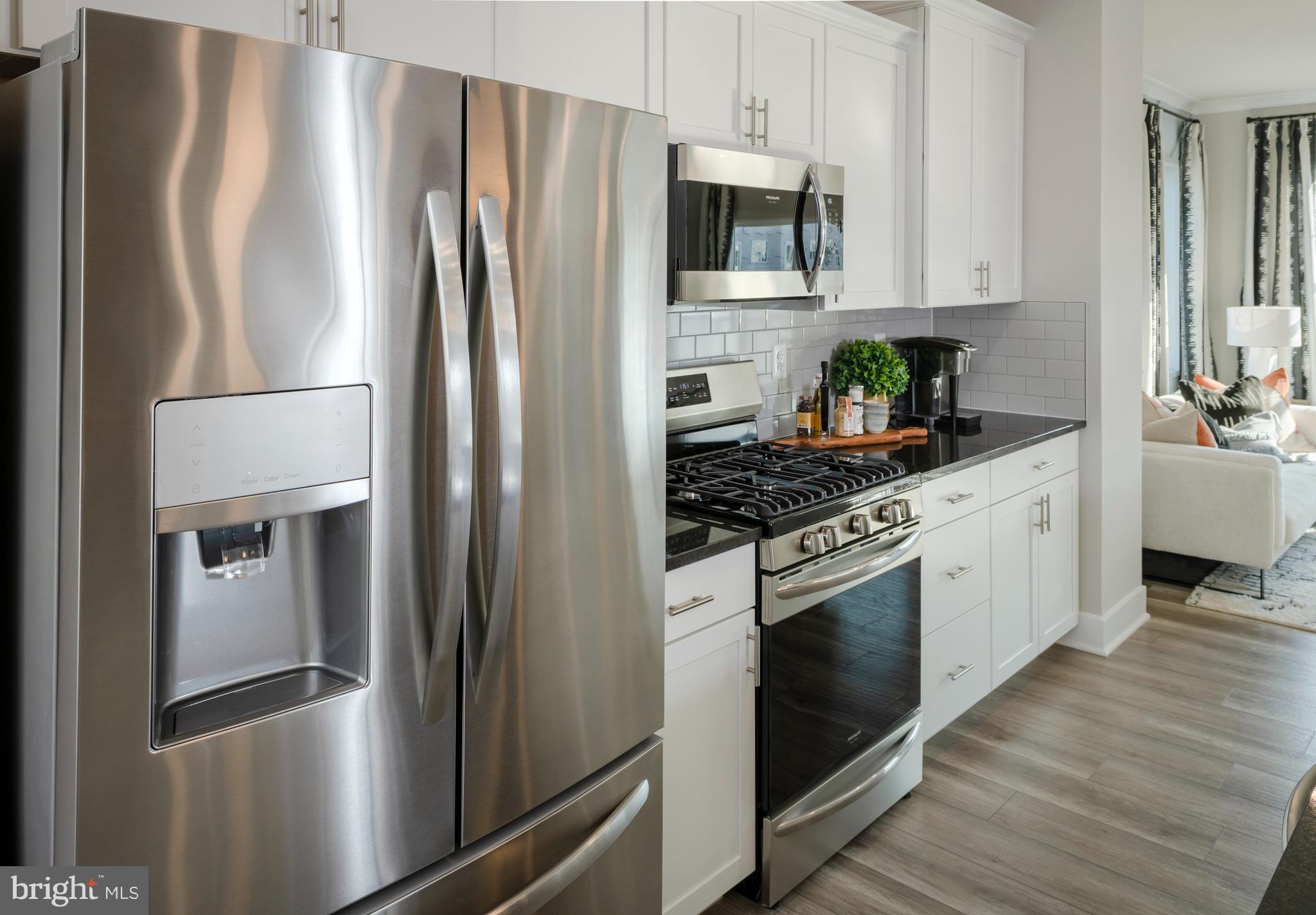 Real estate listing preview #3