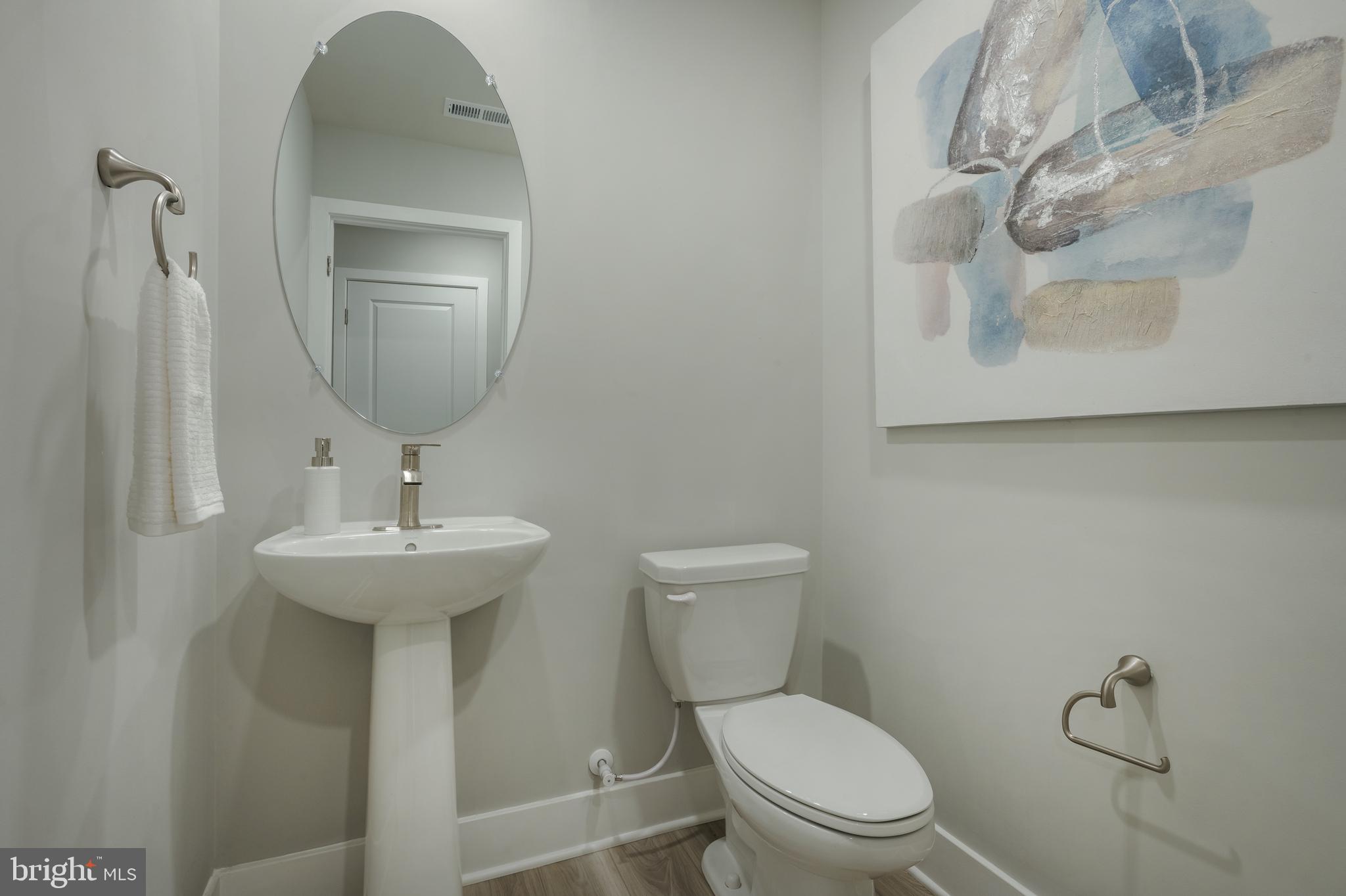 Real estate listing preview #6