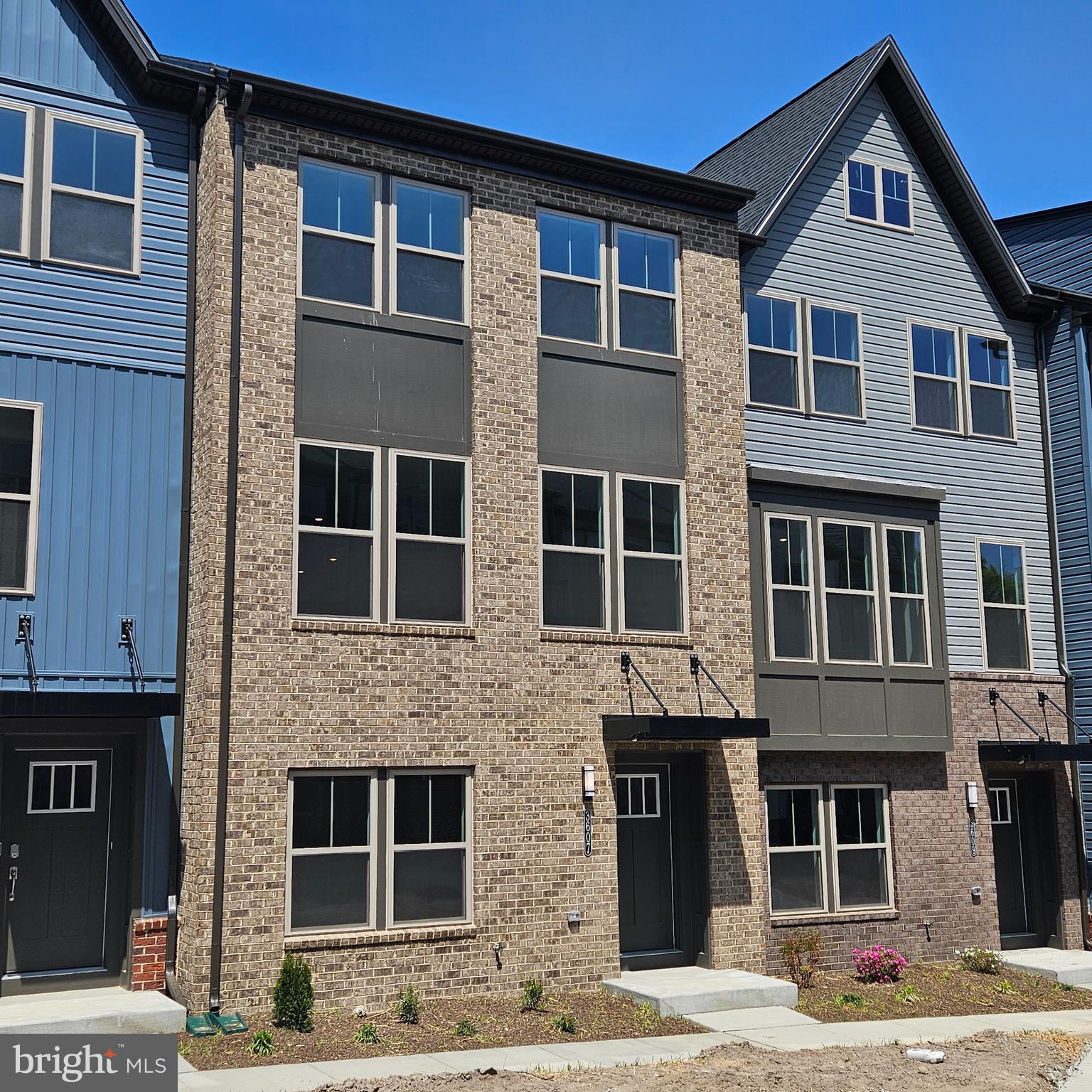 Real estate listing preview #17