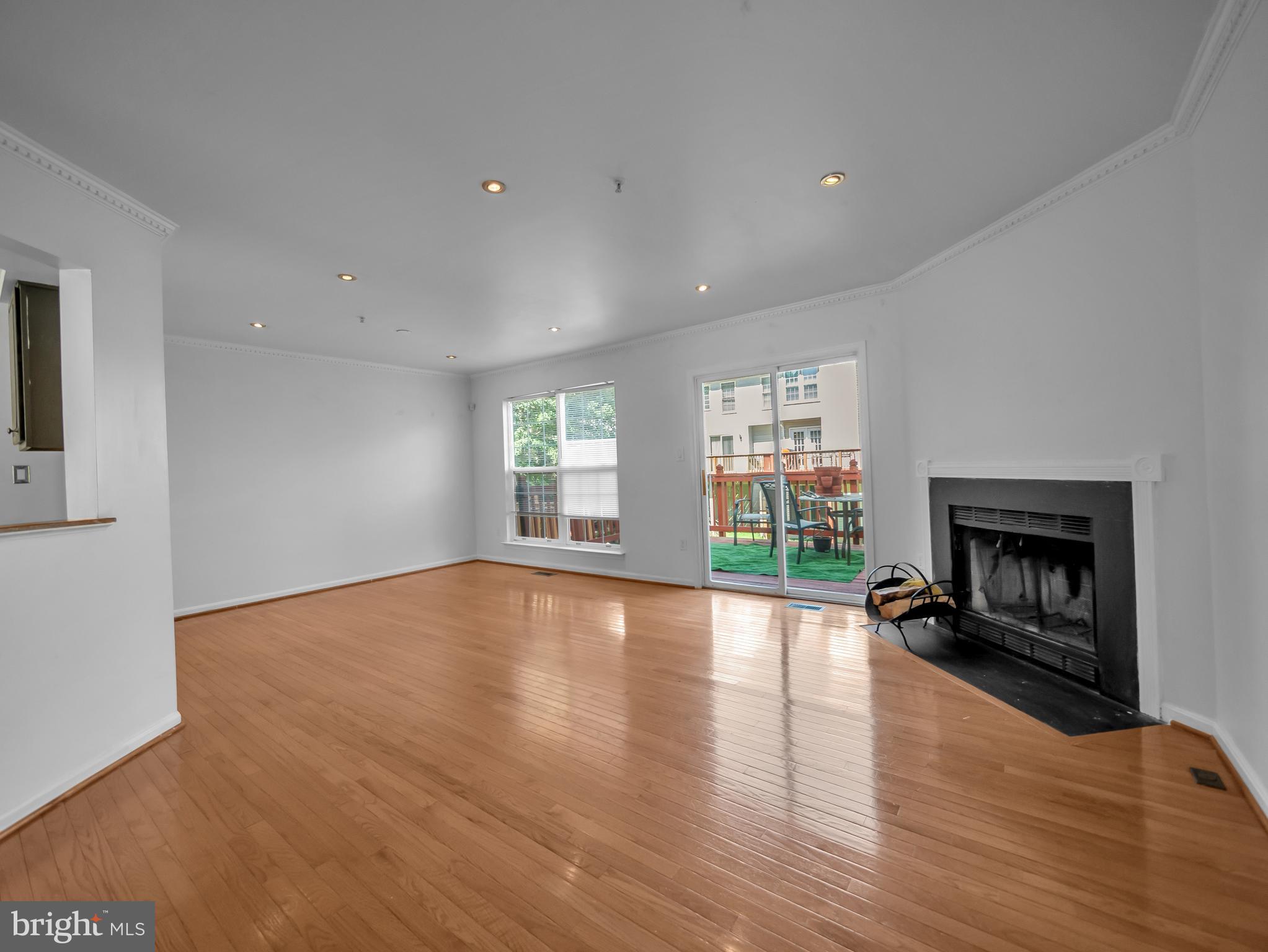 Real estate listing preview #15