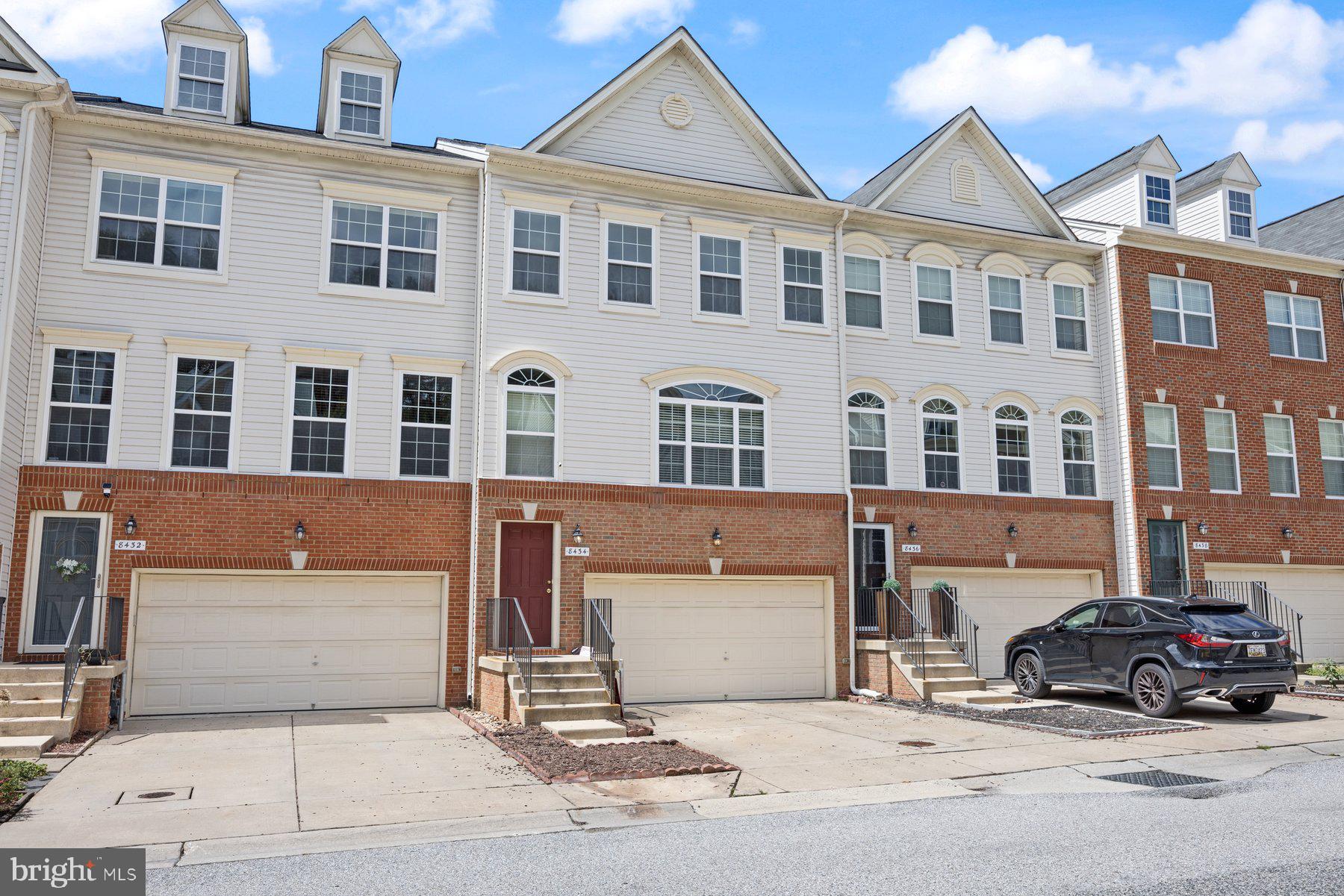 Real estate listing preview #2