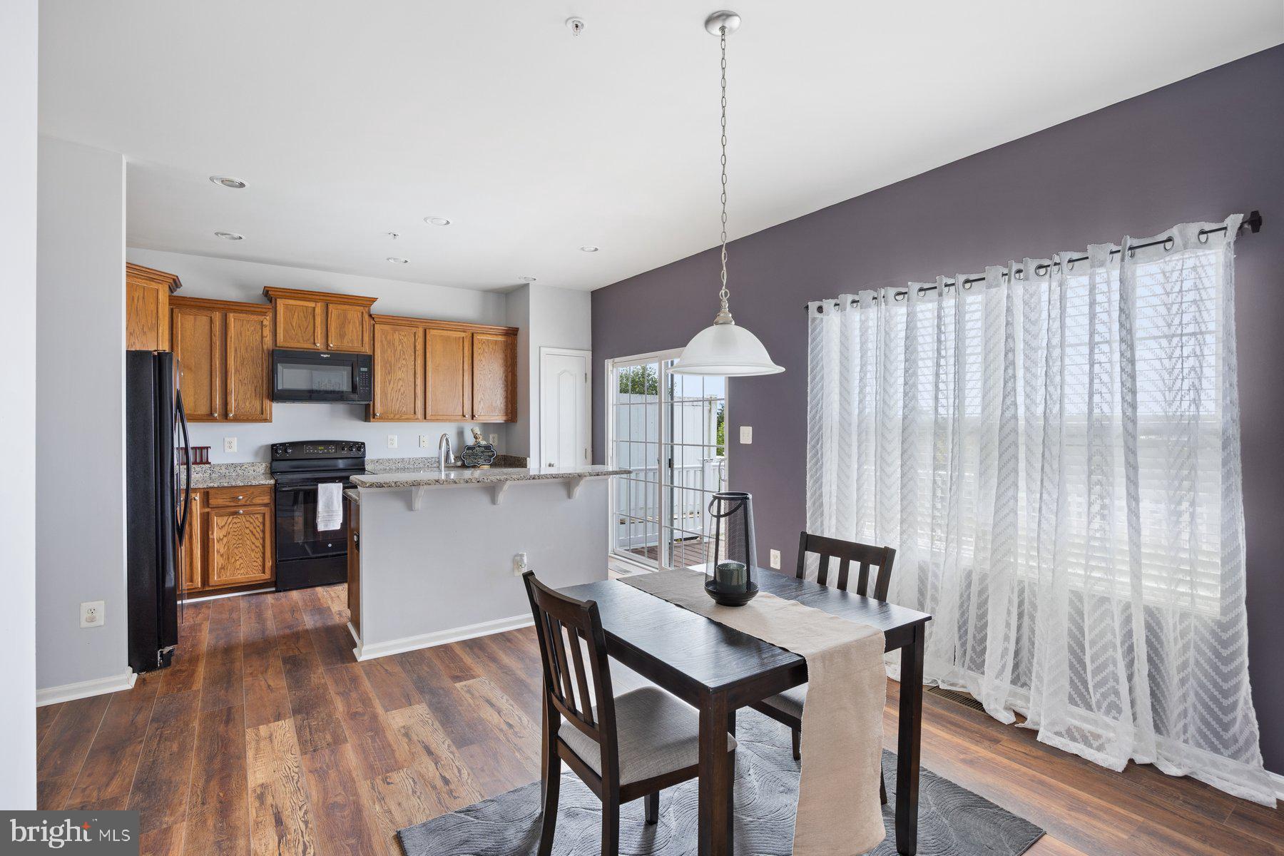 Real estate listing preview #10