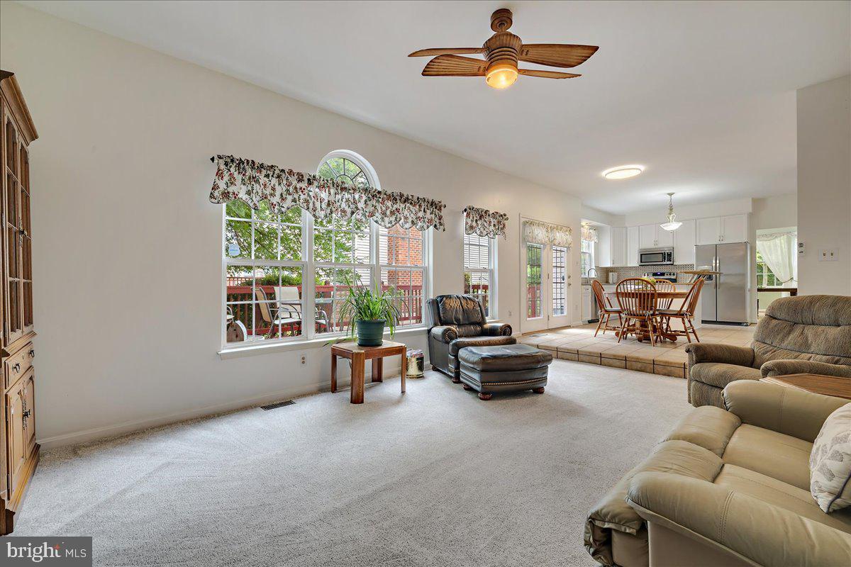 Real estate listing preview #12