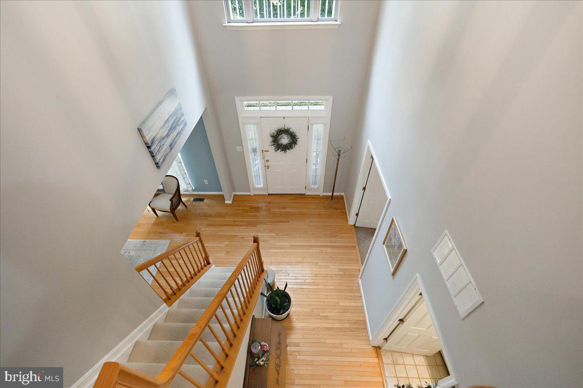 Real estate listing preview #16