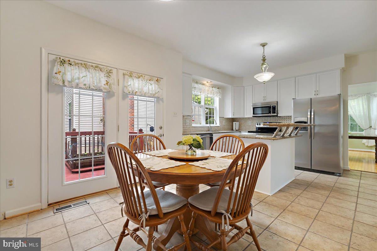 Real estate listing preview #10