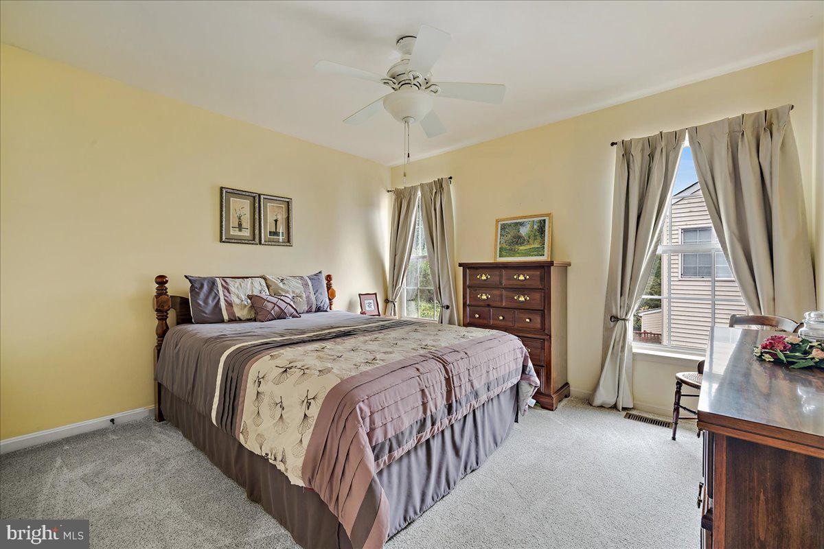 Real estate listing preview #18