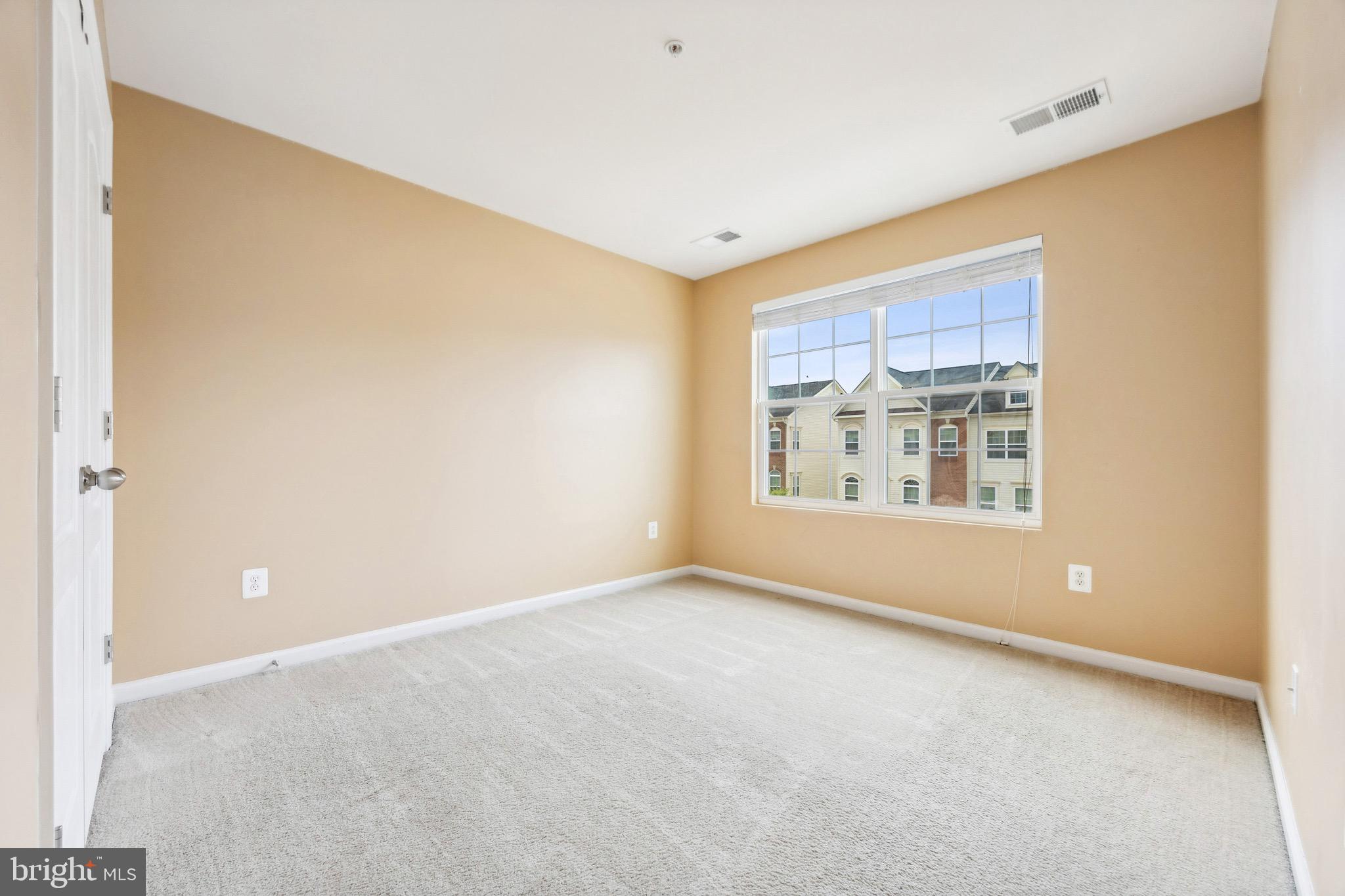 Real estate listing preview #19